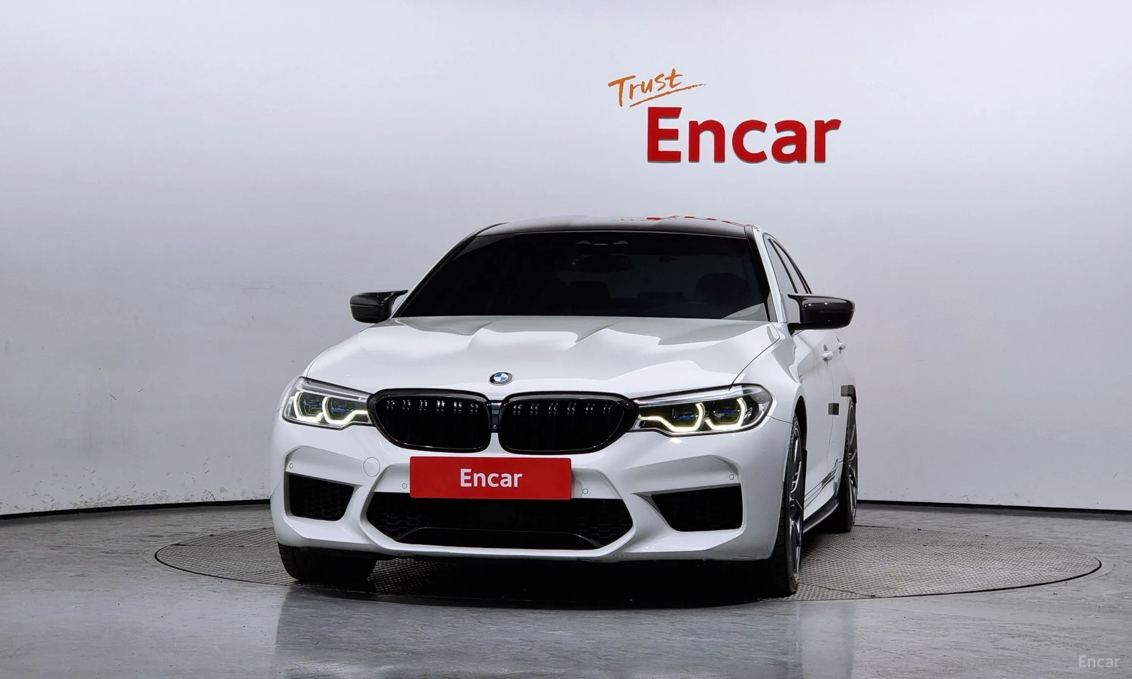 BMW M5 (F90)