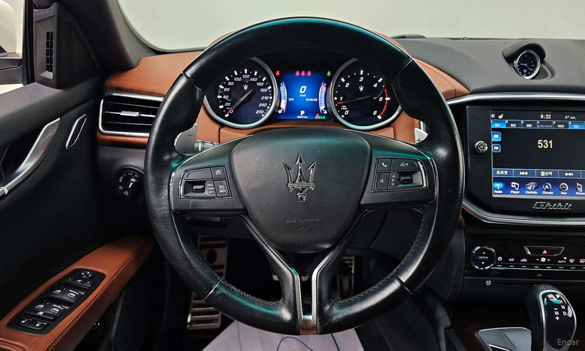 Maserati Ghibli превью 14