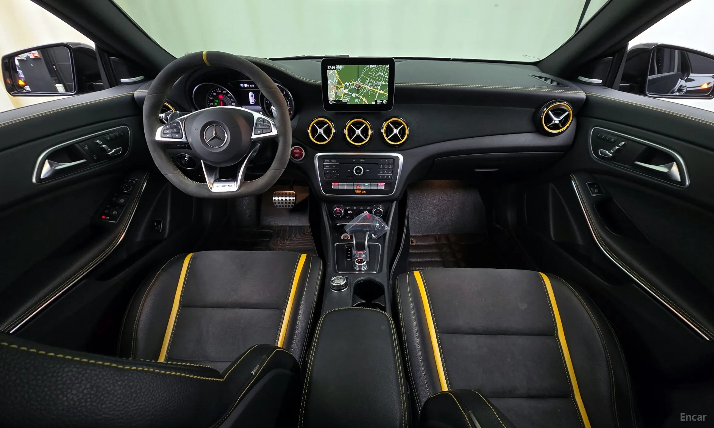 Mercedes Benz CLA-Class C117 превью 4