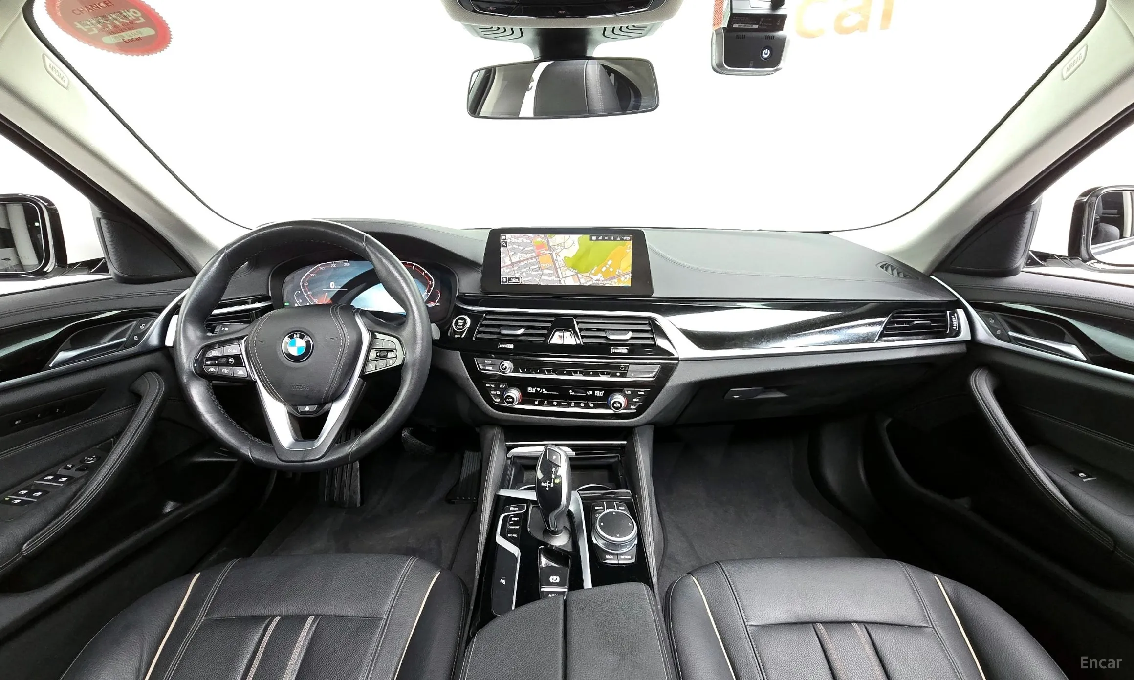 BMW 5 Series (G30) превью 4