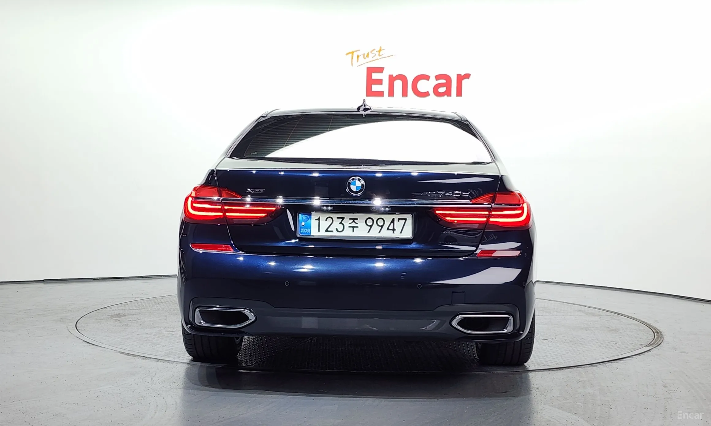 BMW 7 Series (G11) превью 3
