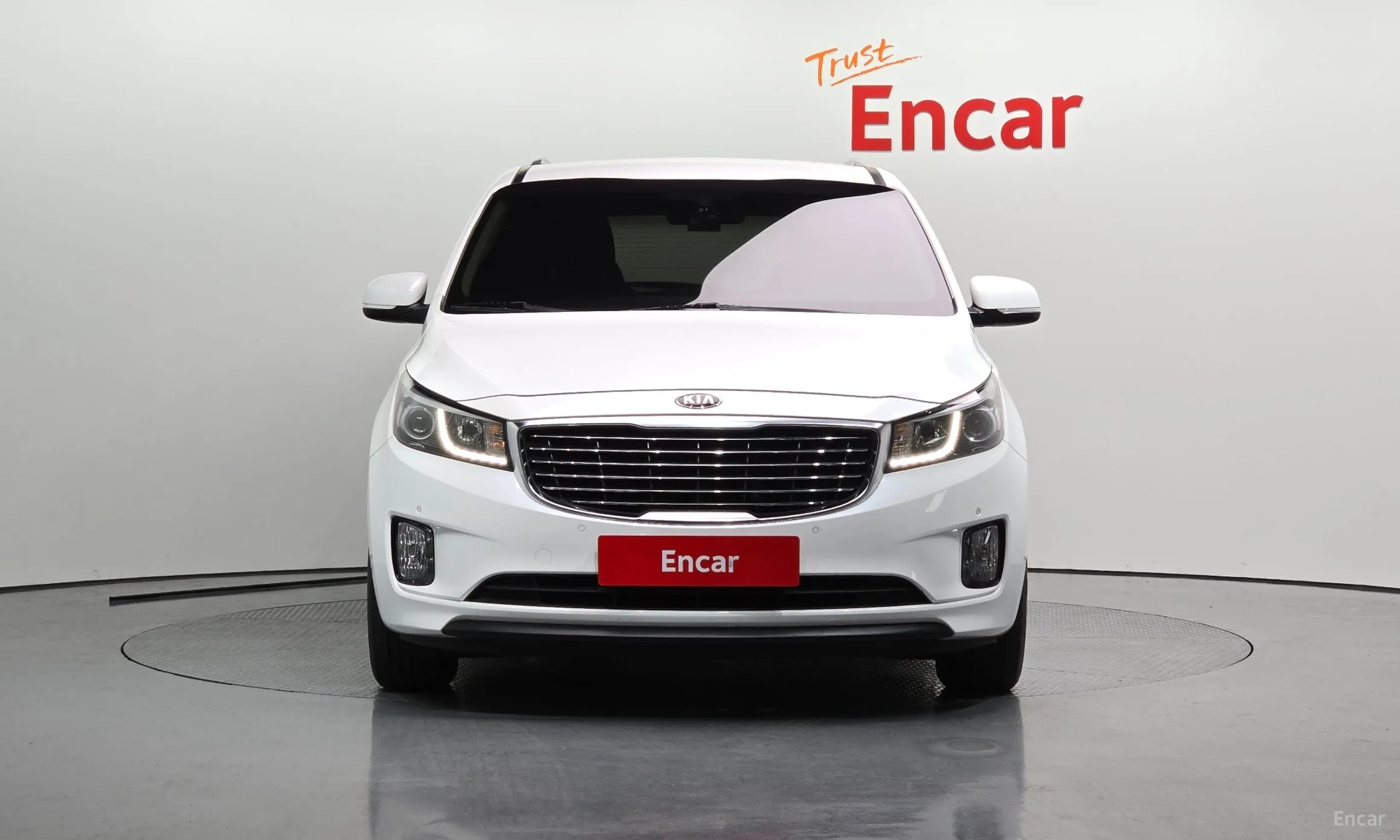 Kia Carnival превью 2