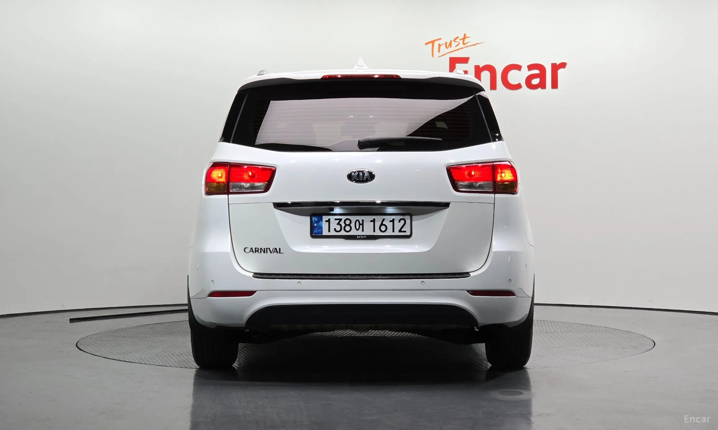 Kia Carnival превью 3