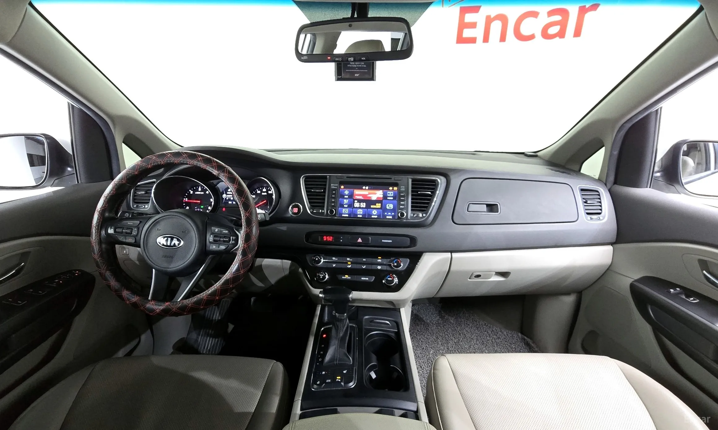 Kia Carnival превью 4