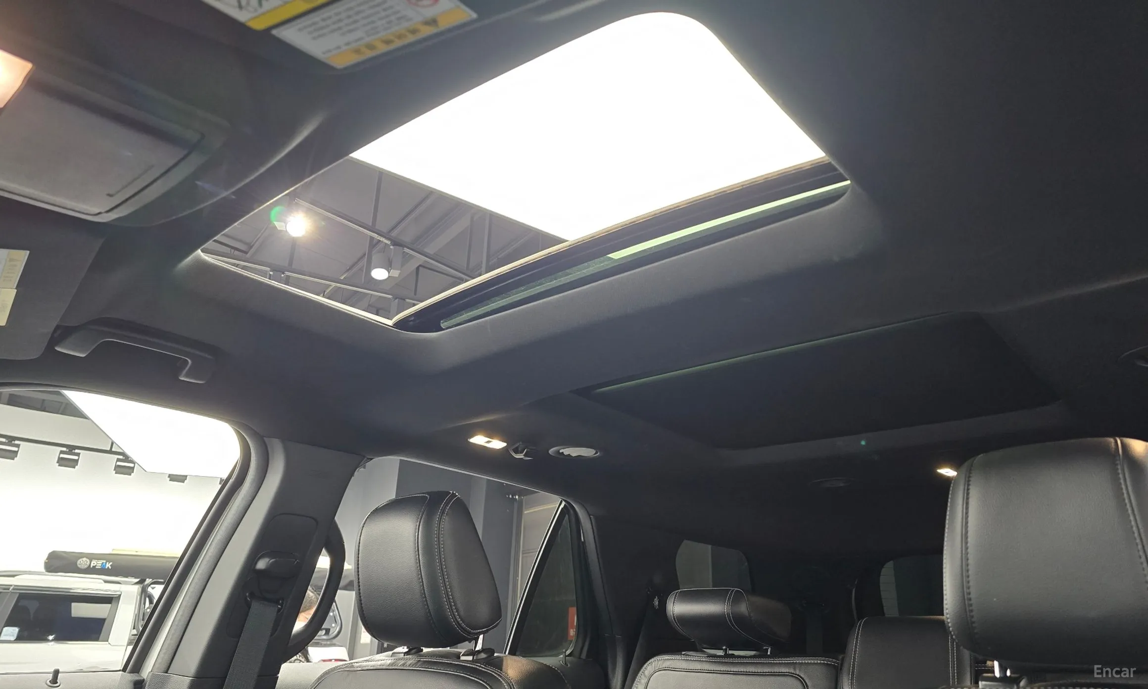 Ford Explorer превью 19