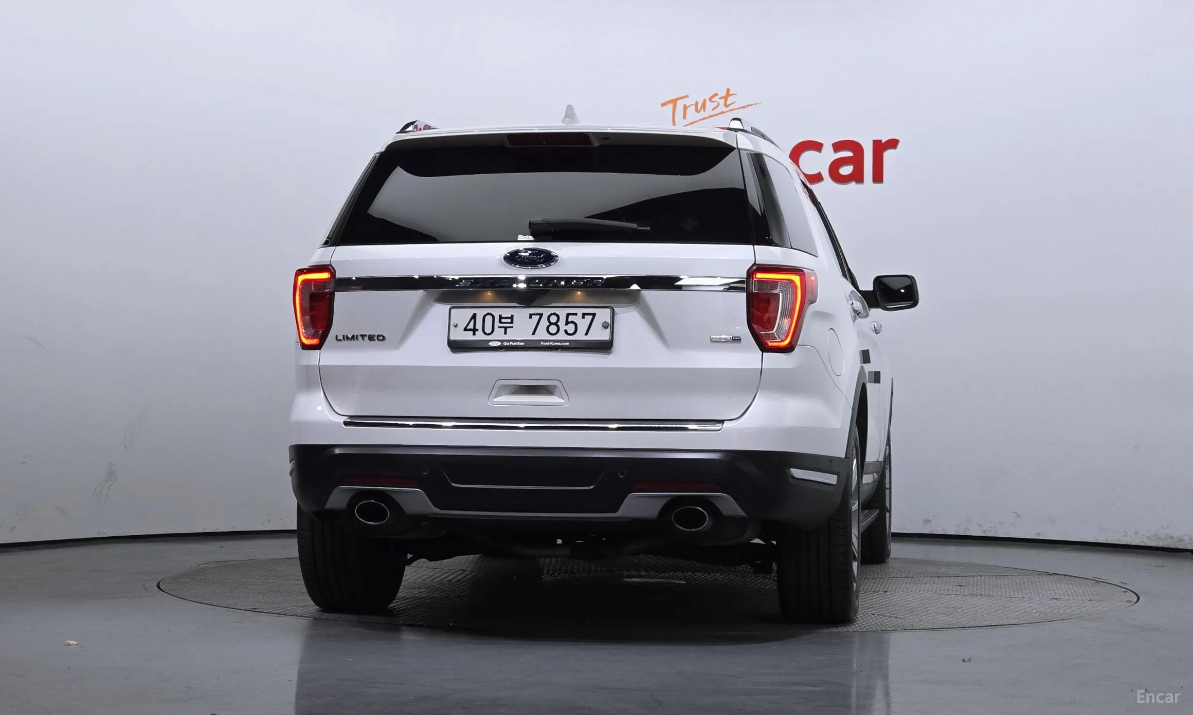 Ford Explorer превью 4