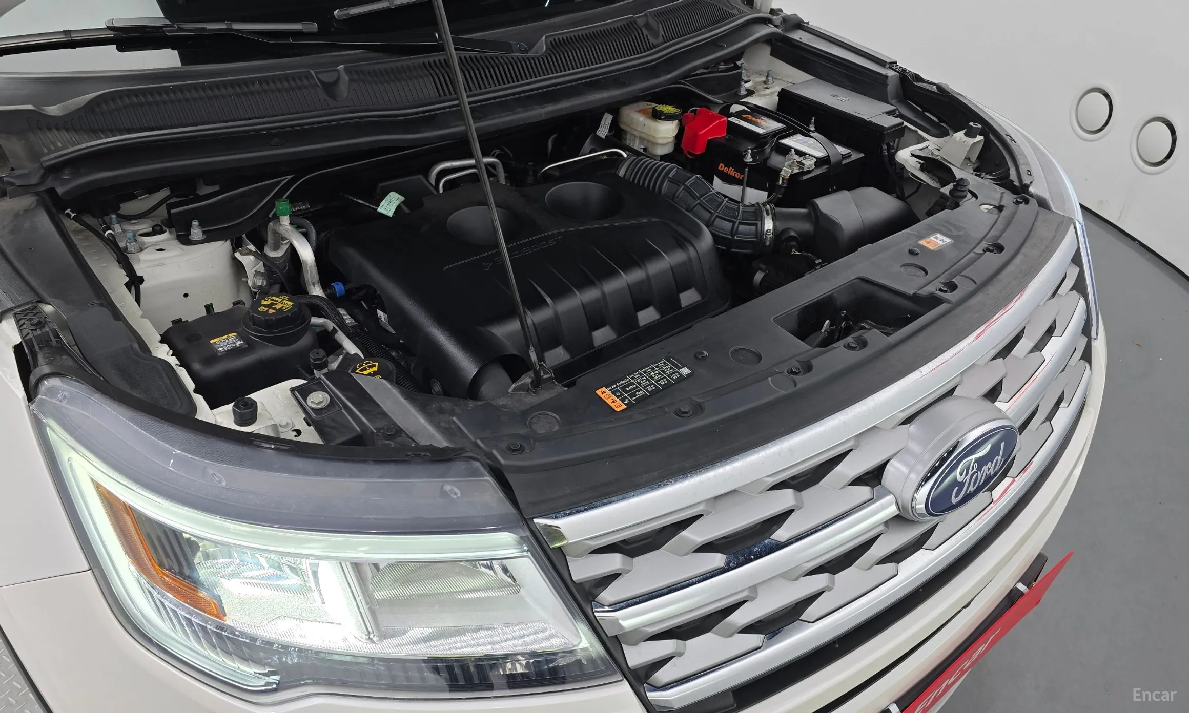Ford Explorer превью 6