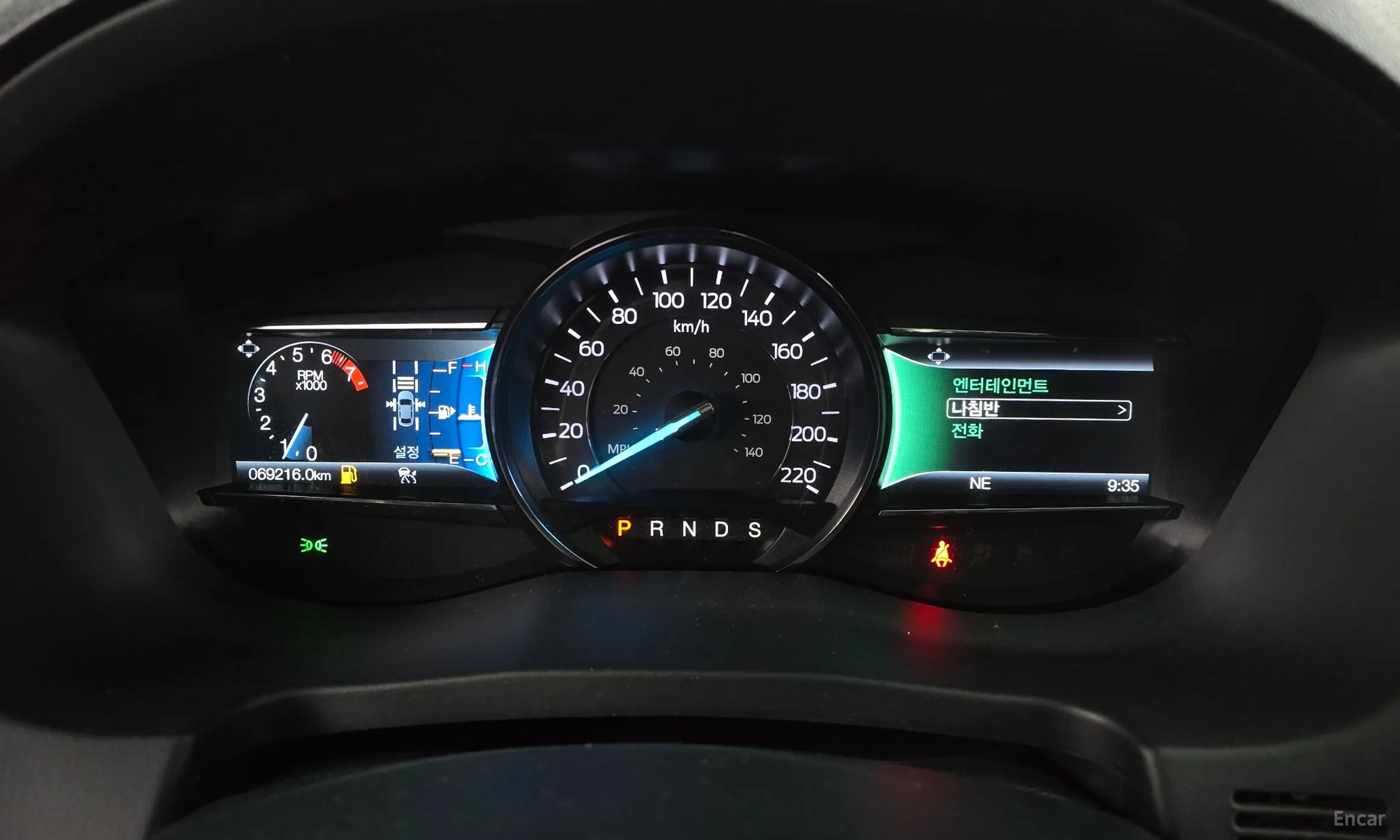 Ford Explorer превью 8