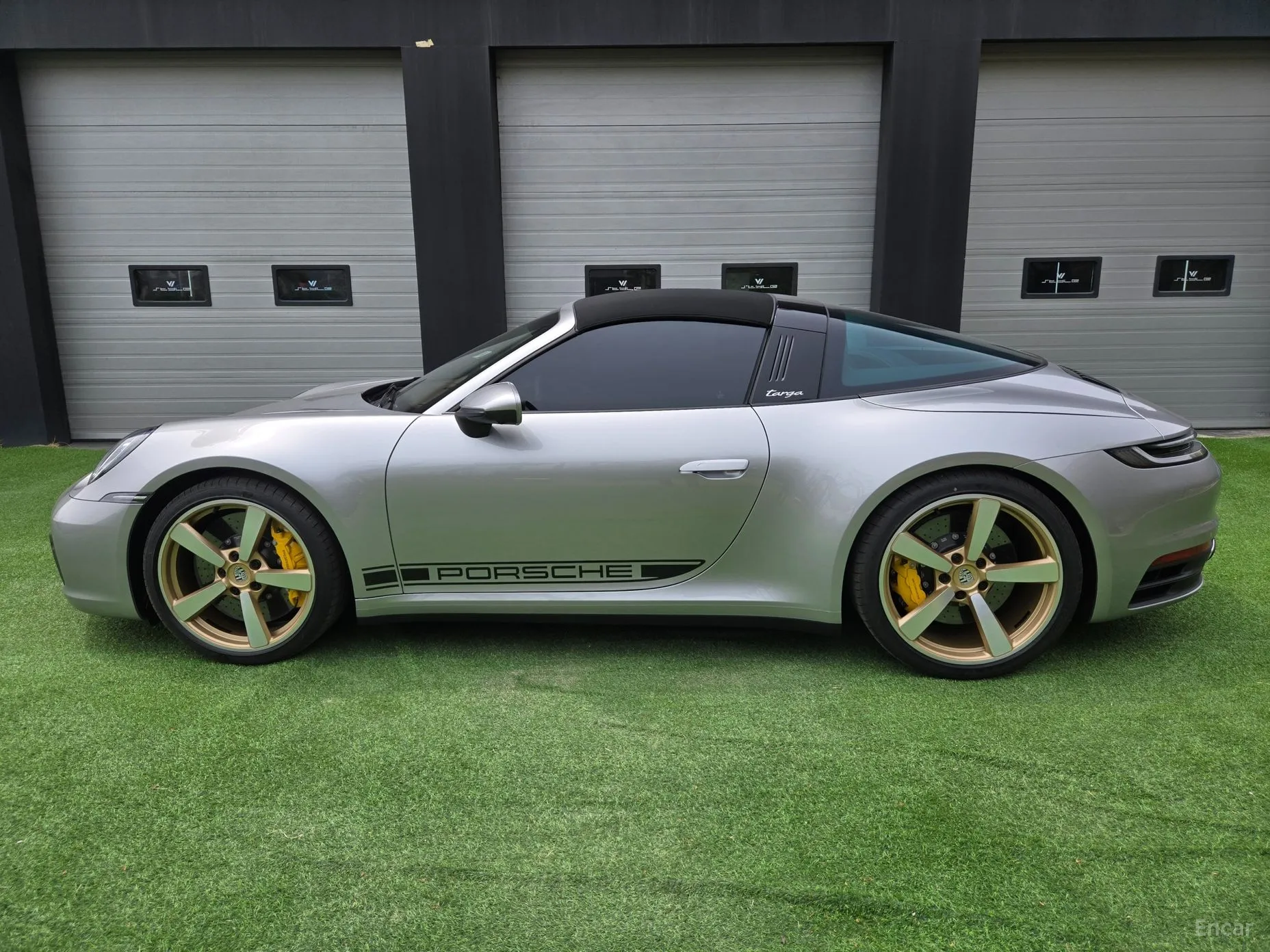 Porsche 911 (992) превью 3
