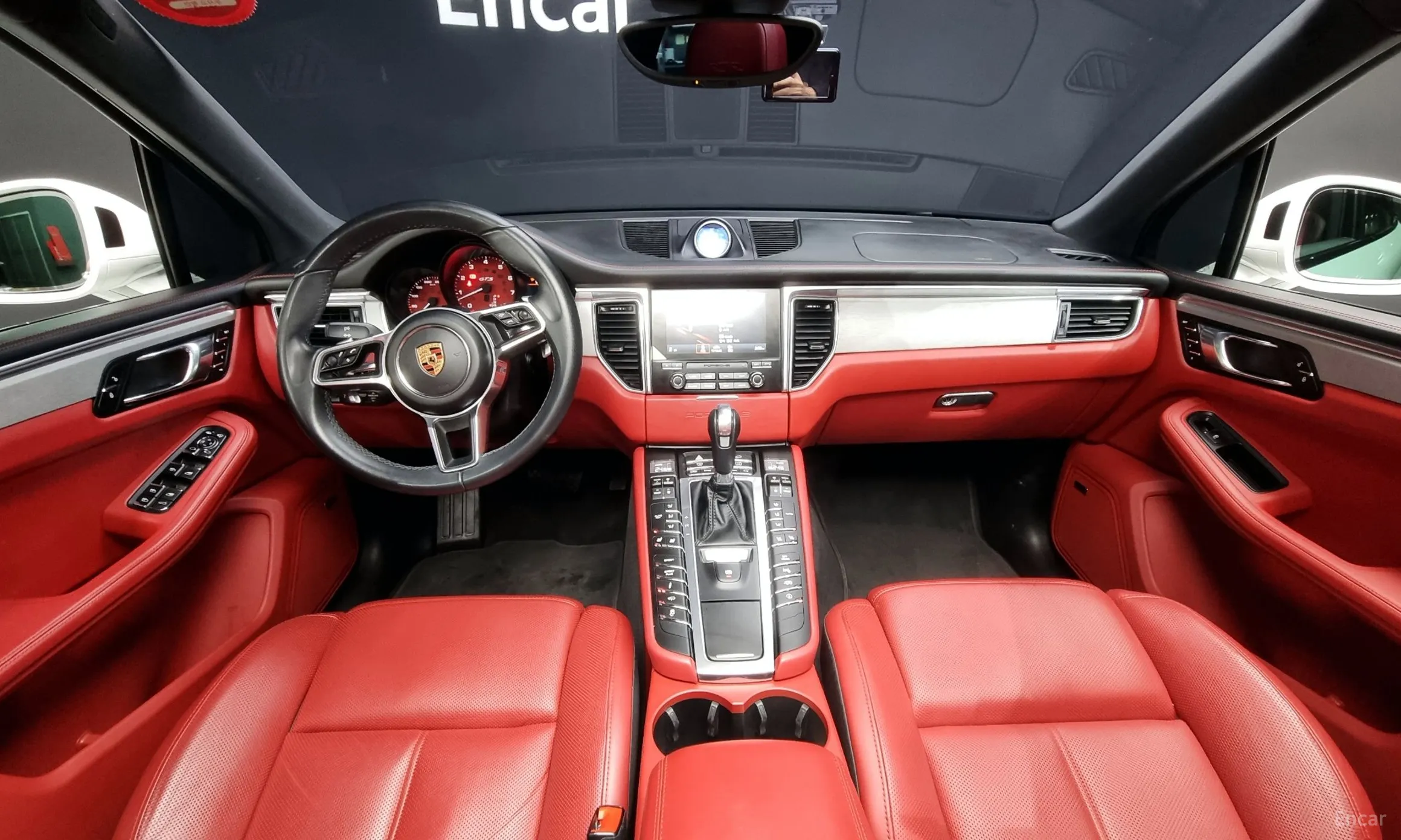 Porsche Macan превью 4