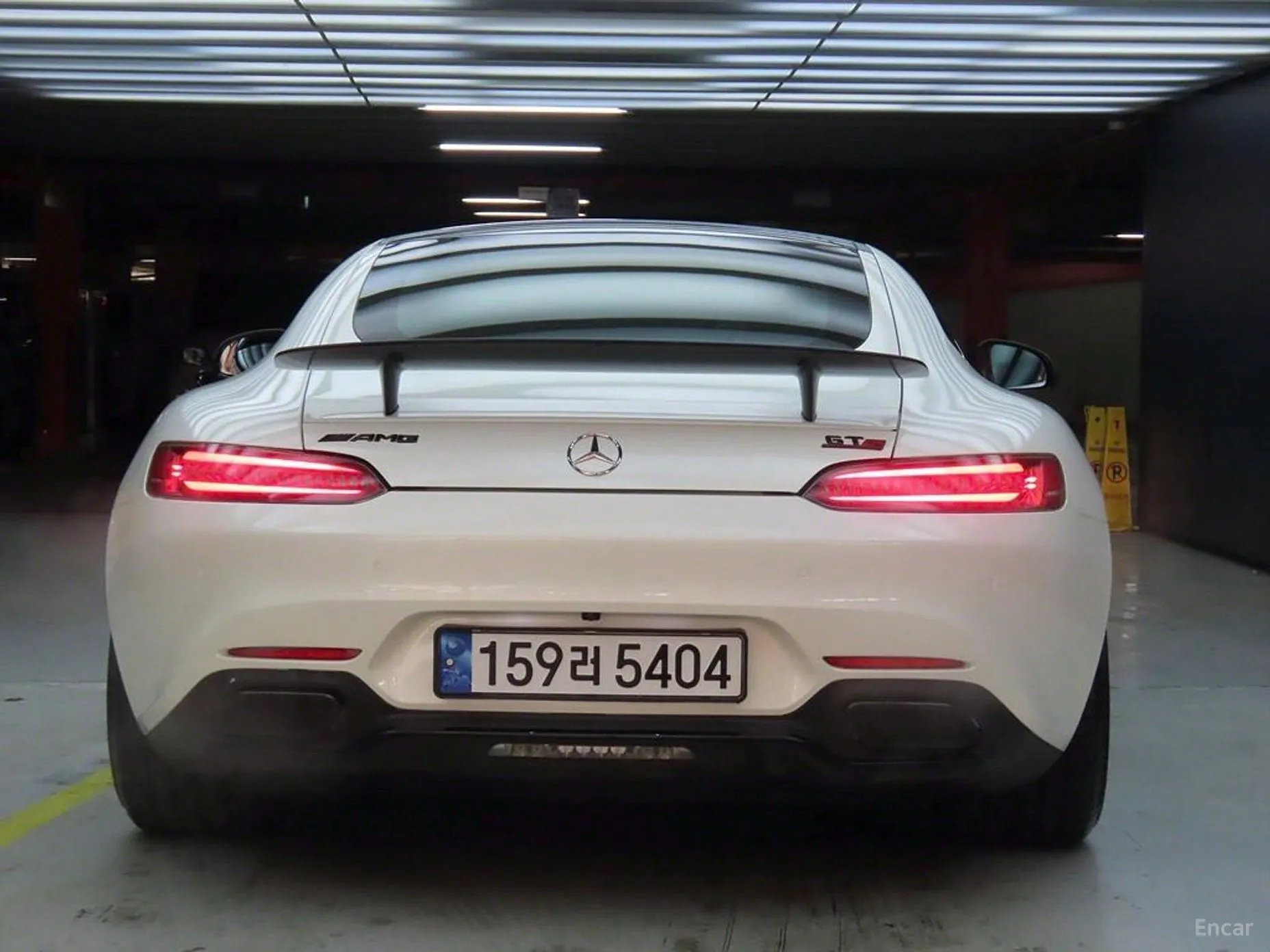 Mercedes Benz AMG GT