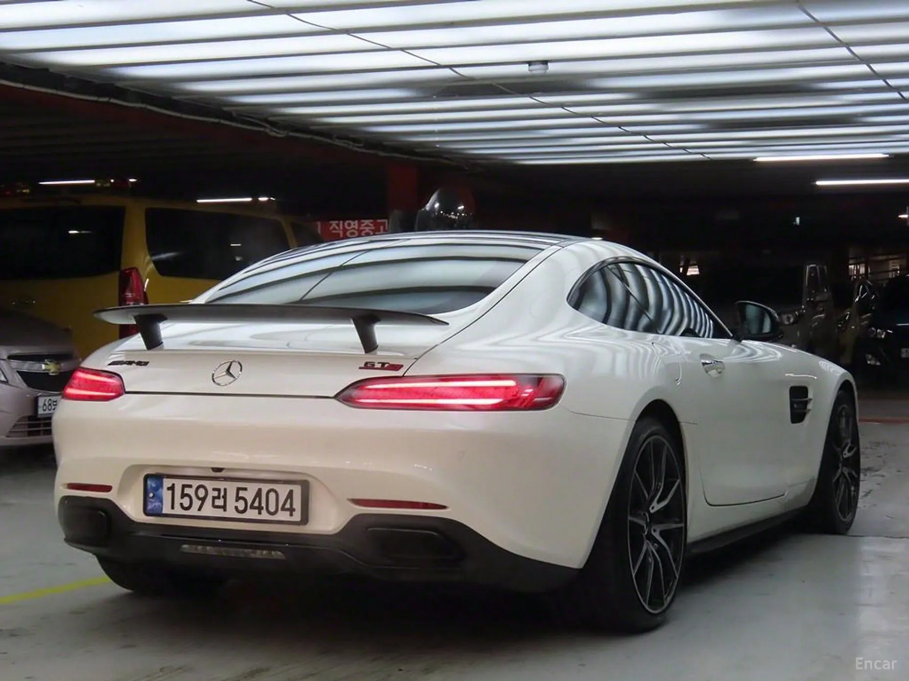 Mercedes Benz AMG GT превью 3