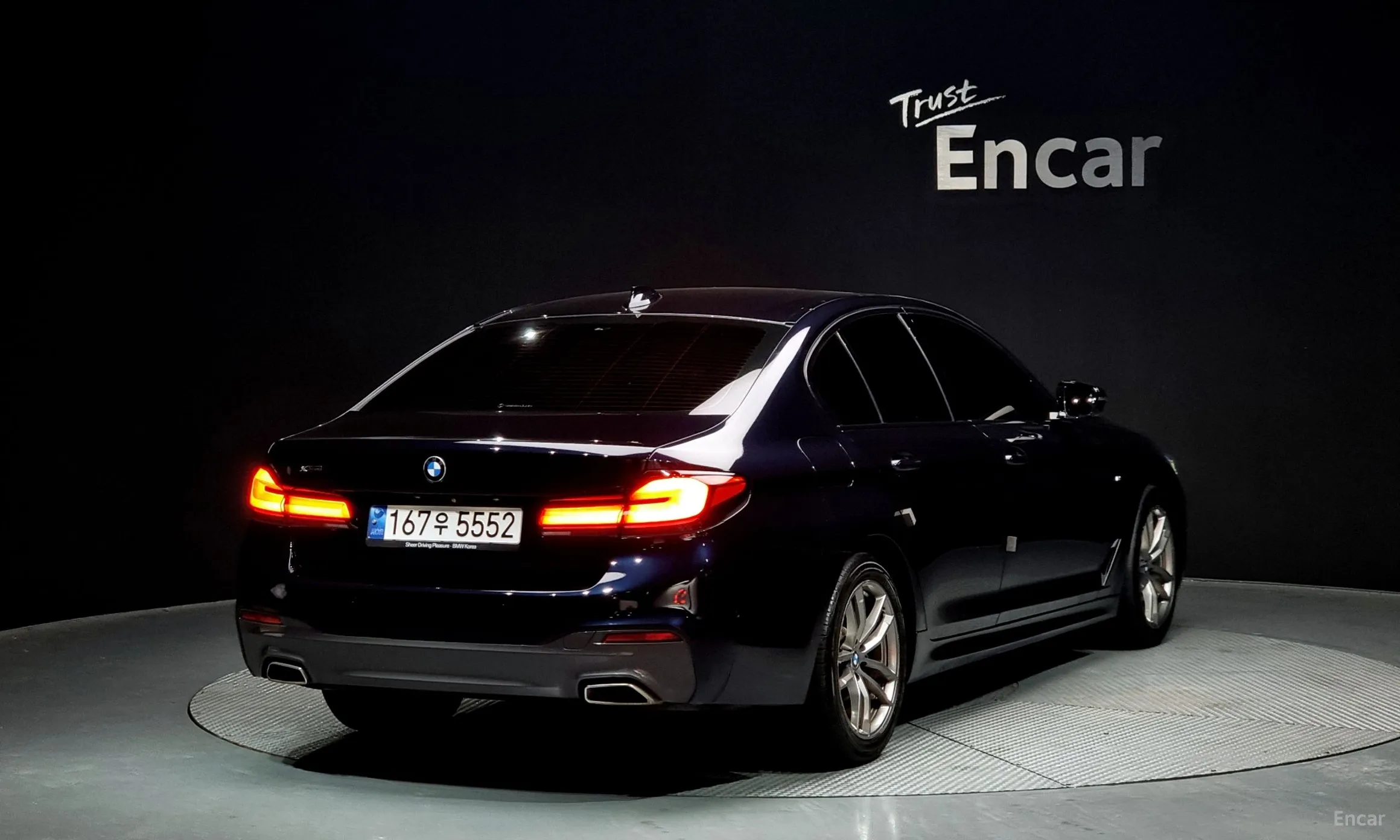 BMW 5 Series (G30) превью 2