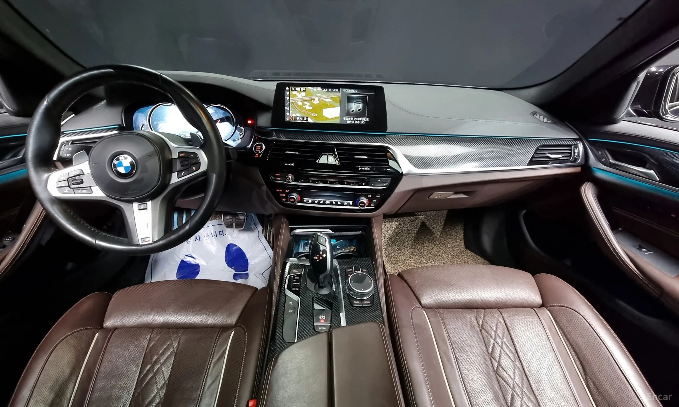 BMW 5 Series (G30) превью 4