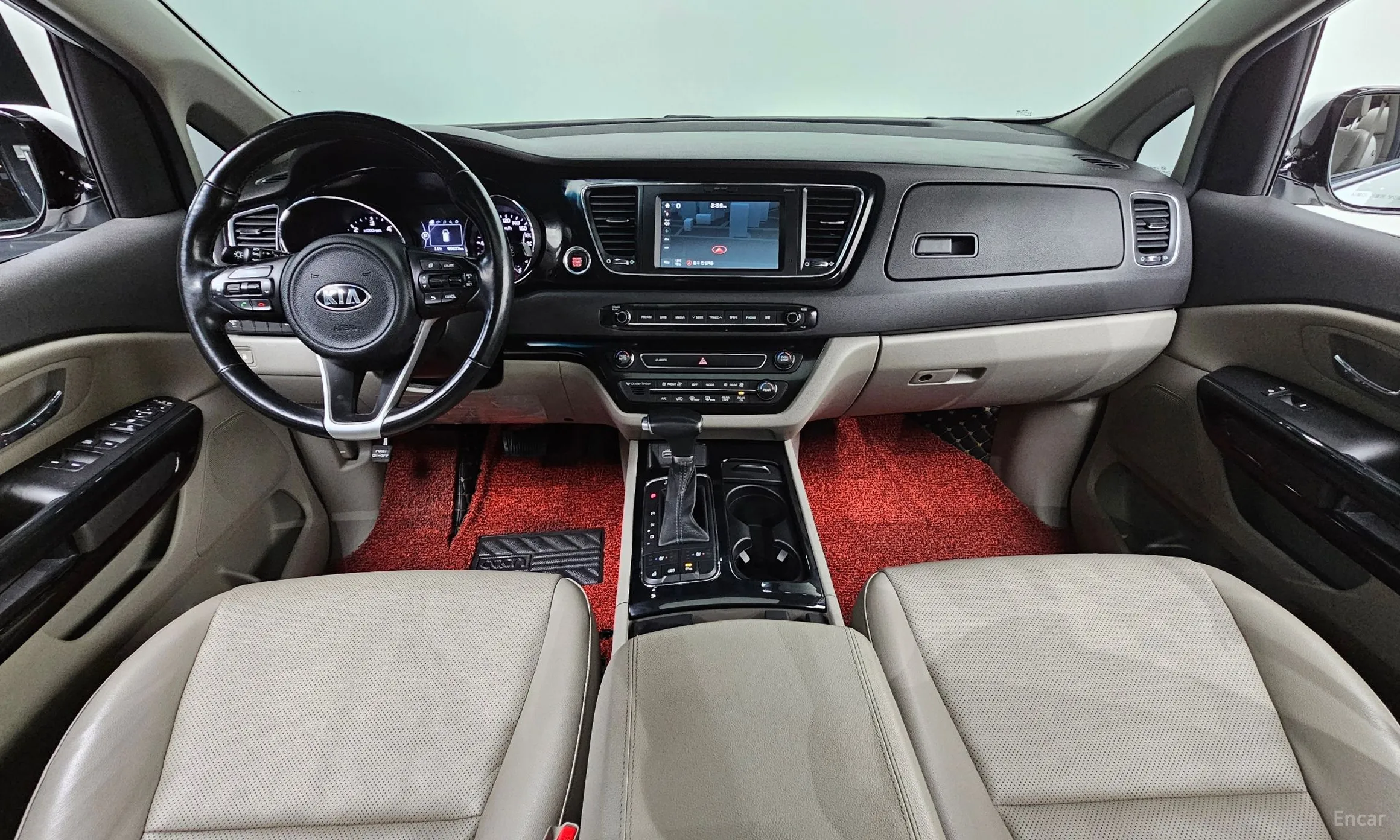 Kia Carnival превью 4