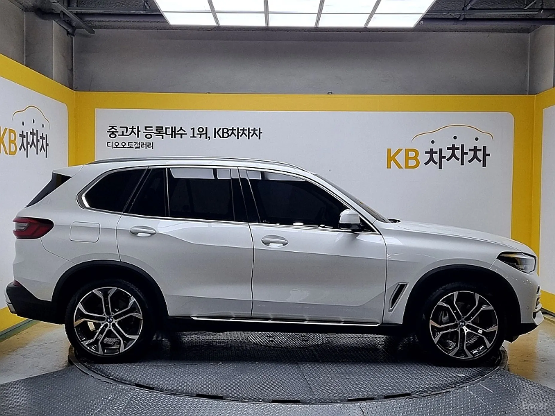 BMW X5 (G05) превью 4
