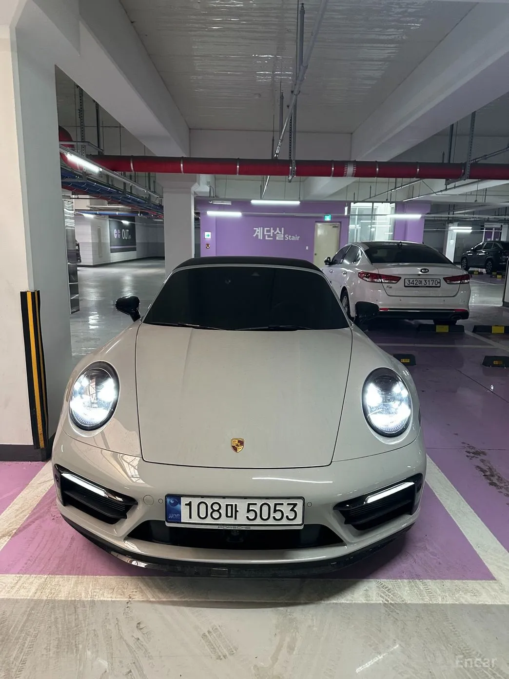 Porsche 911 (992)