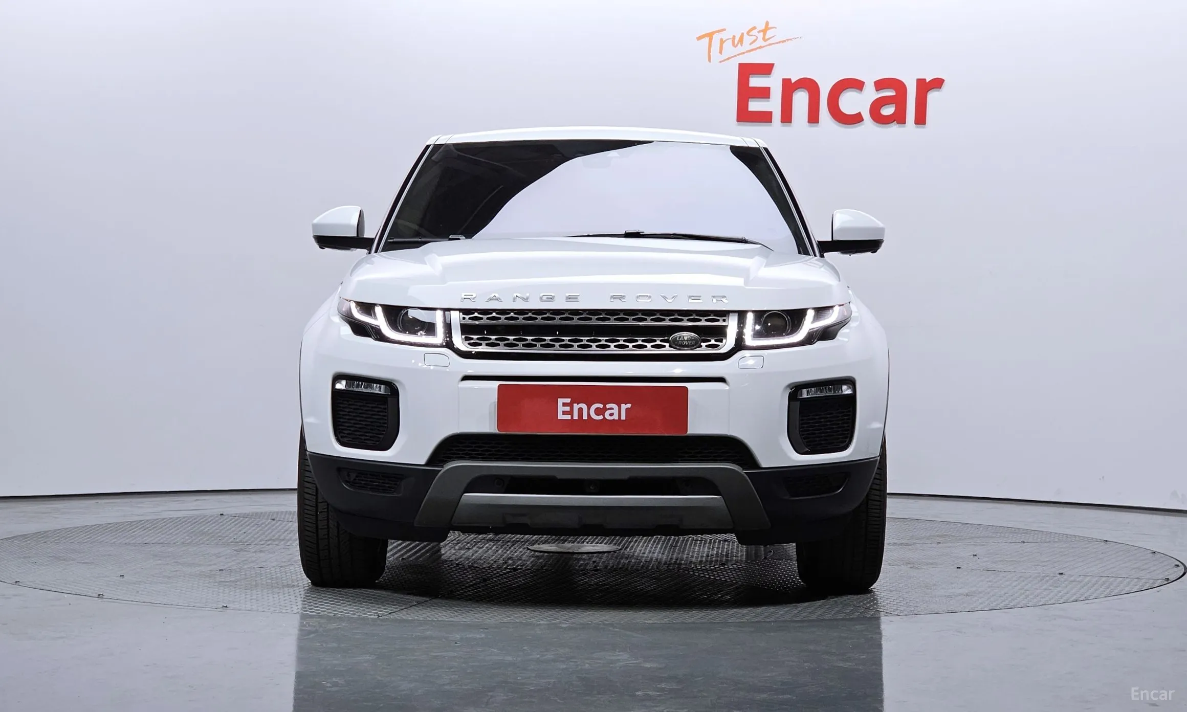 Land Rover Range Rover Evoque превью 2