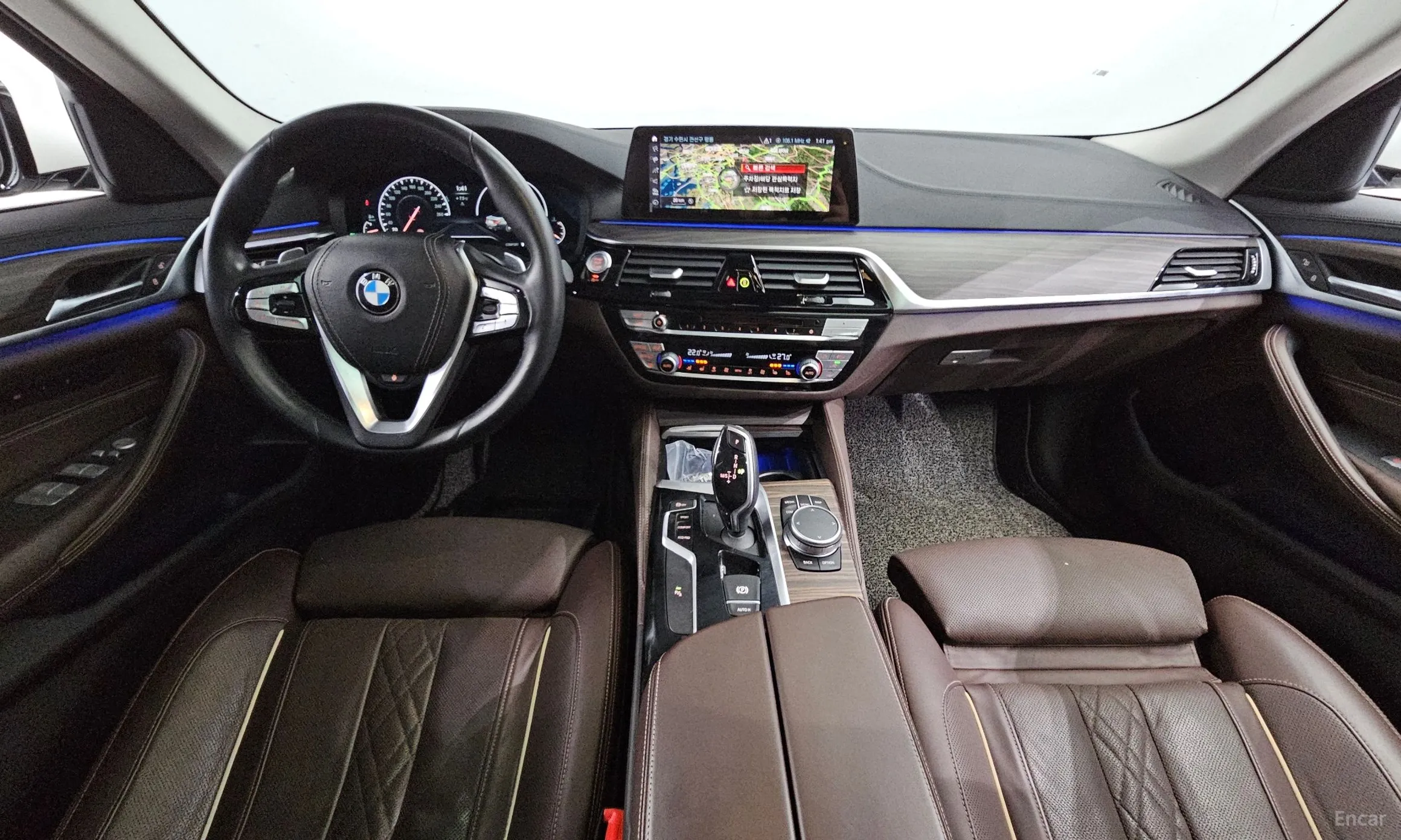 BMW 5 Series (G30) превью 4