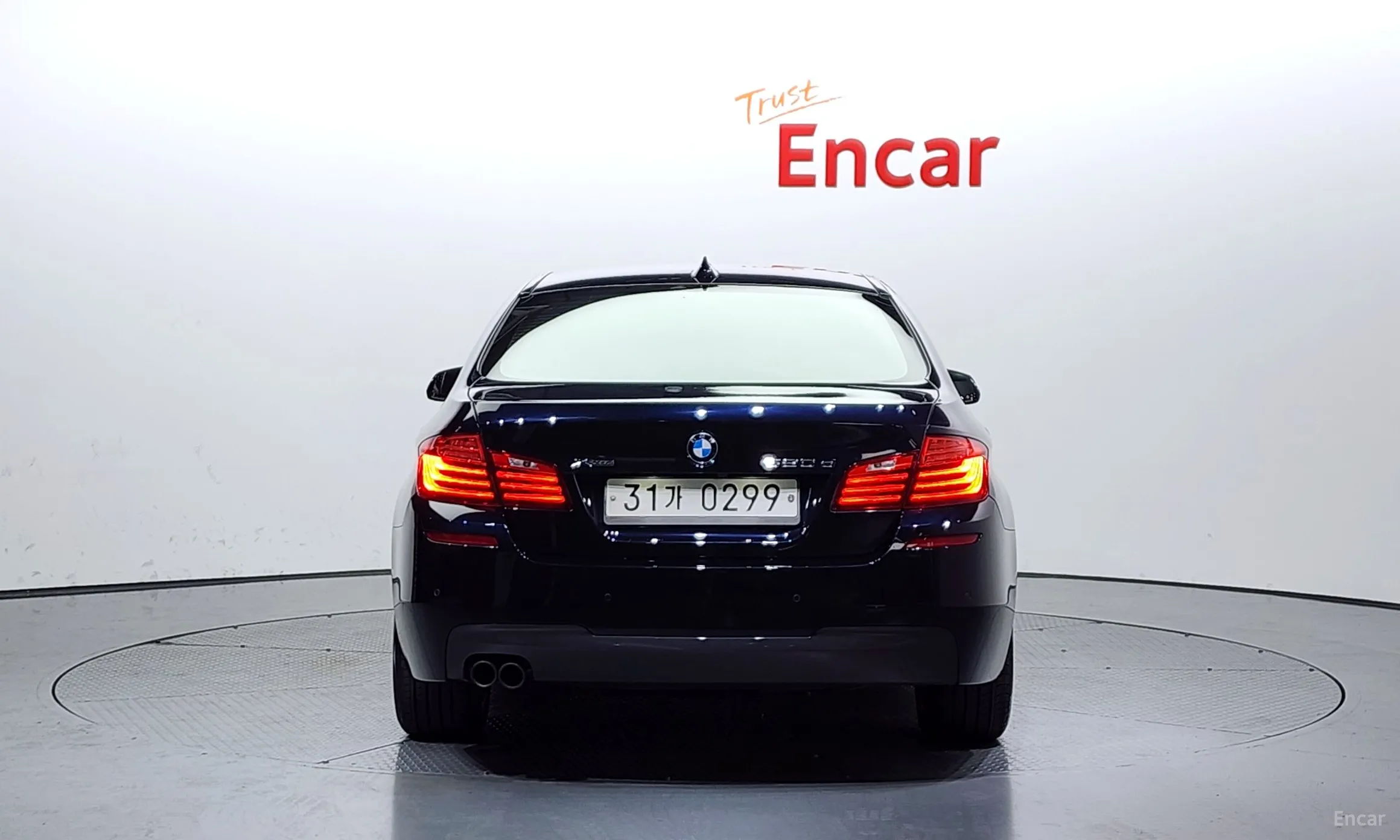 BMW 5 Series (F10) превью 3