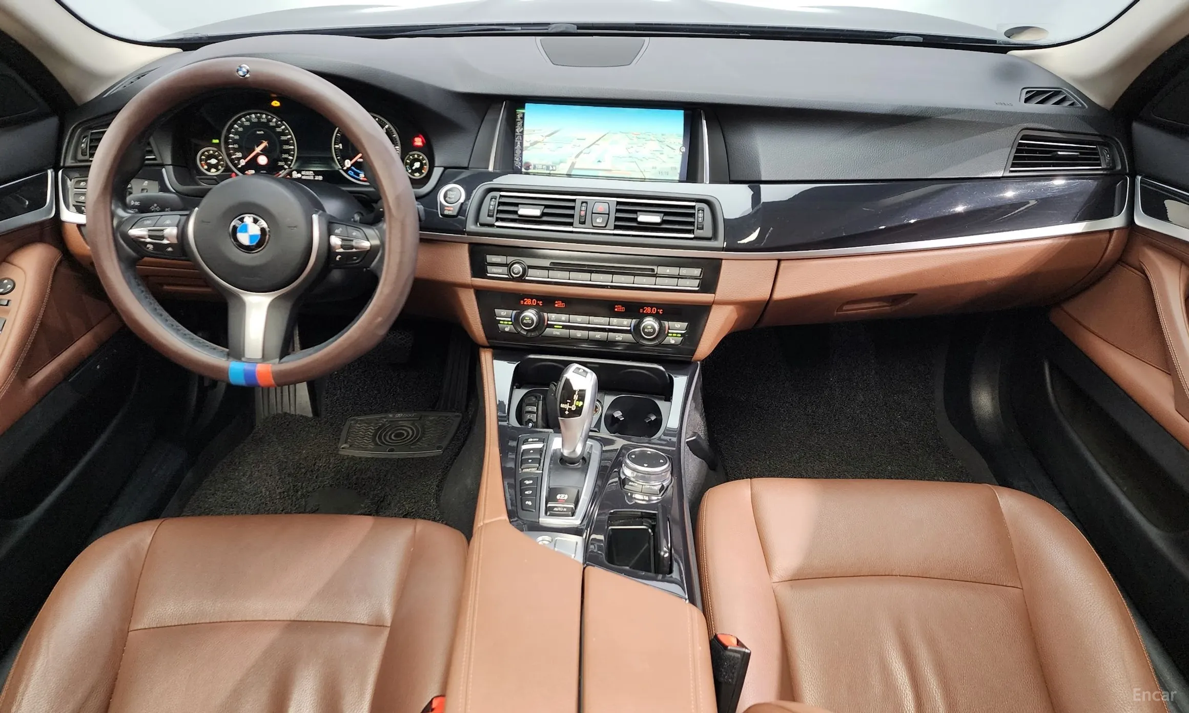 BMW 5 Series (F10) превью 4