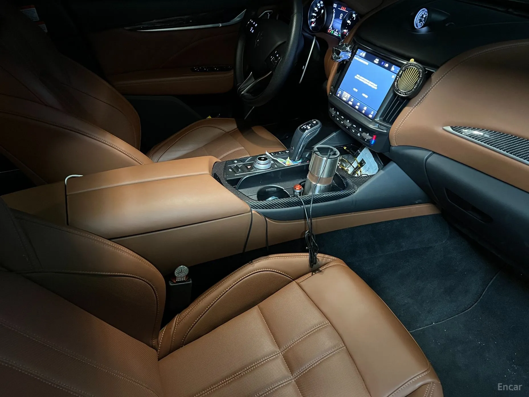 Maserati Levante превью 11
