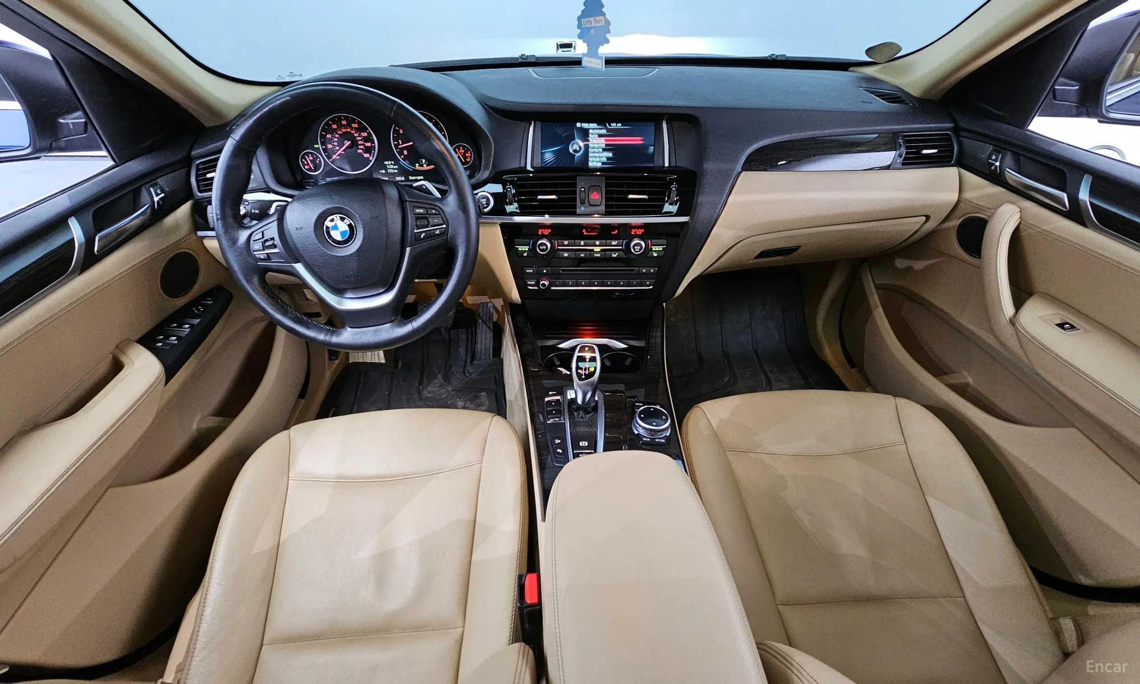 BMW X4 (F26) превью 4