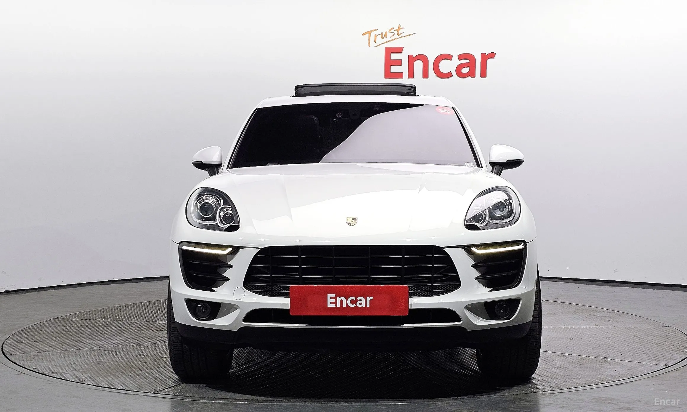 Porsche Macan превью 2
