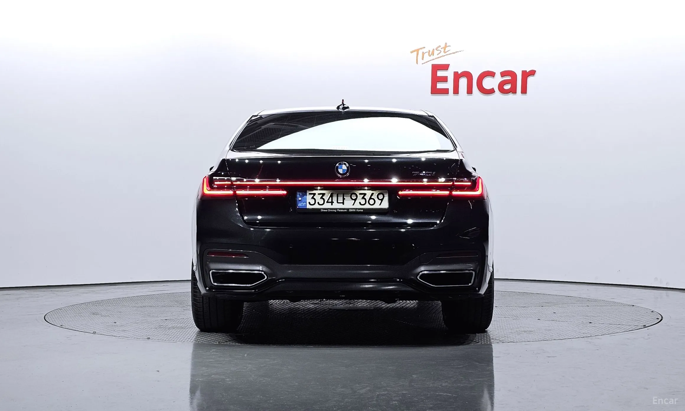 BMW 7 Series (G11) превью 3
