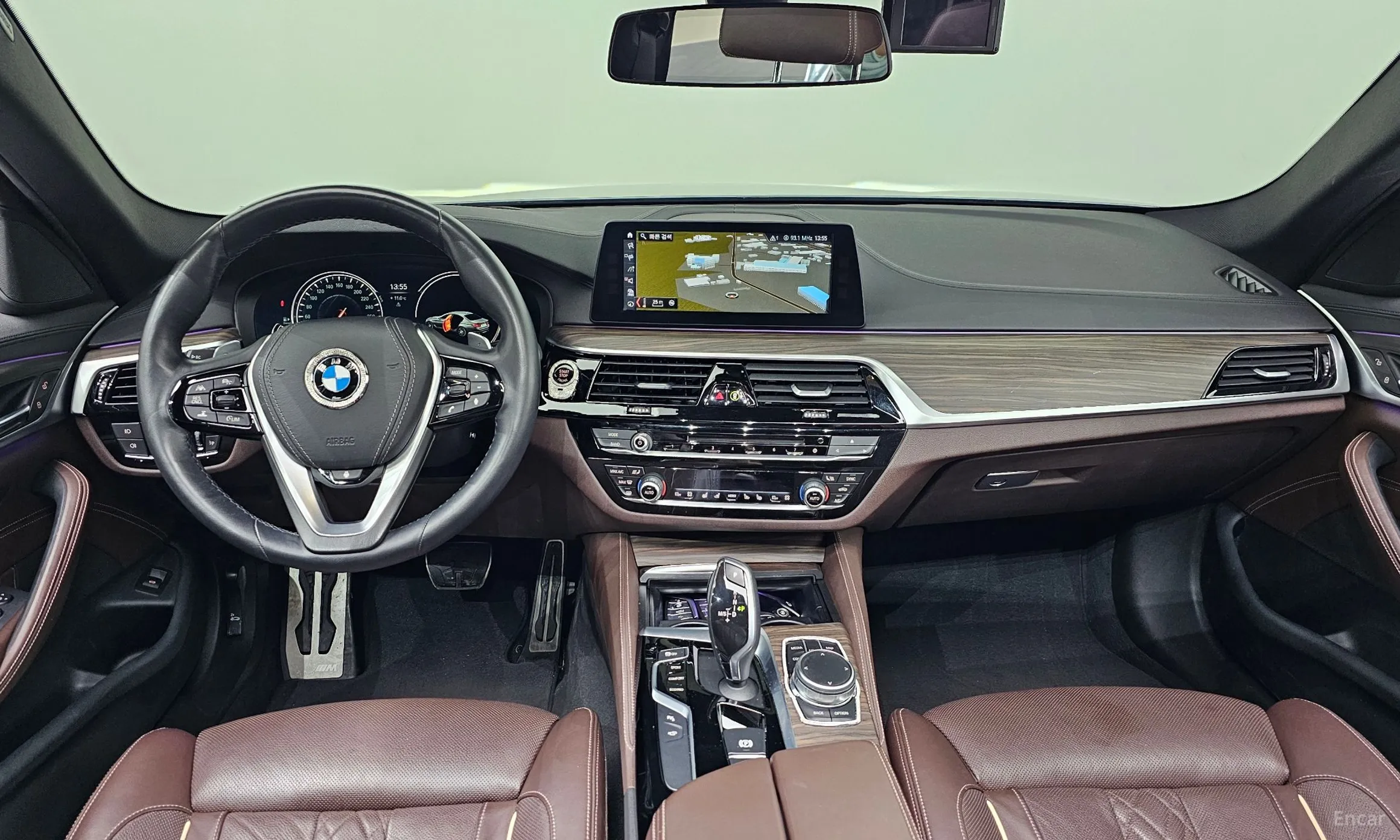 BMW 5 Series (G30) превью 4