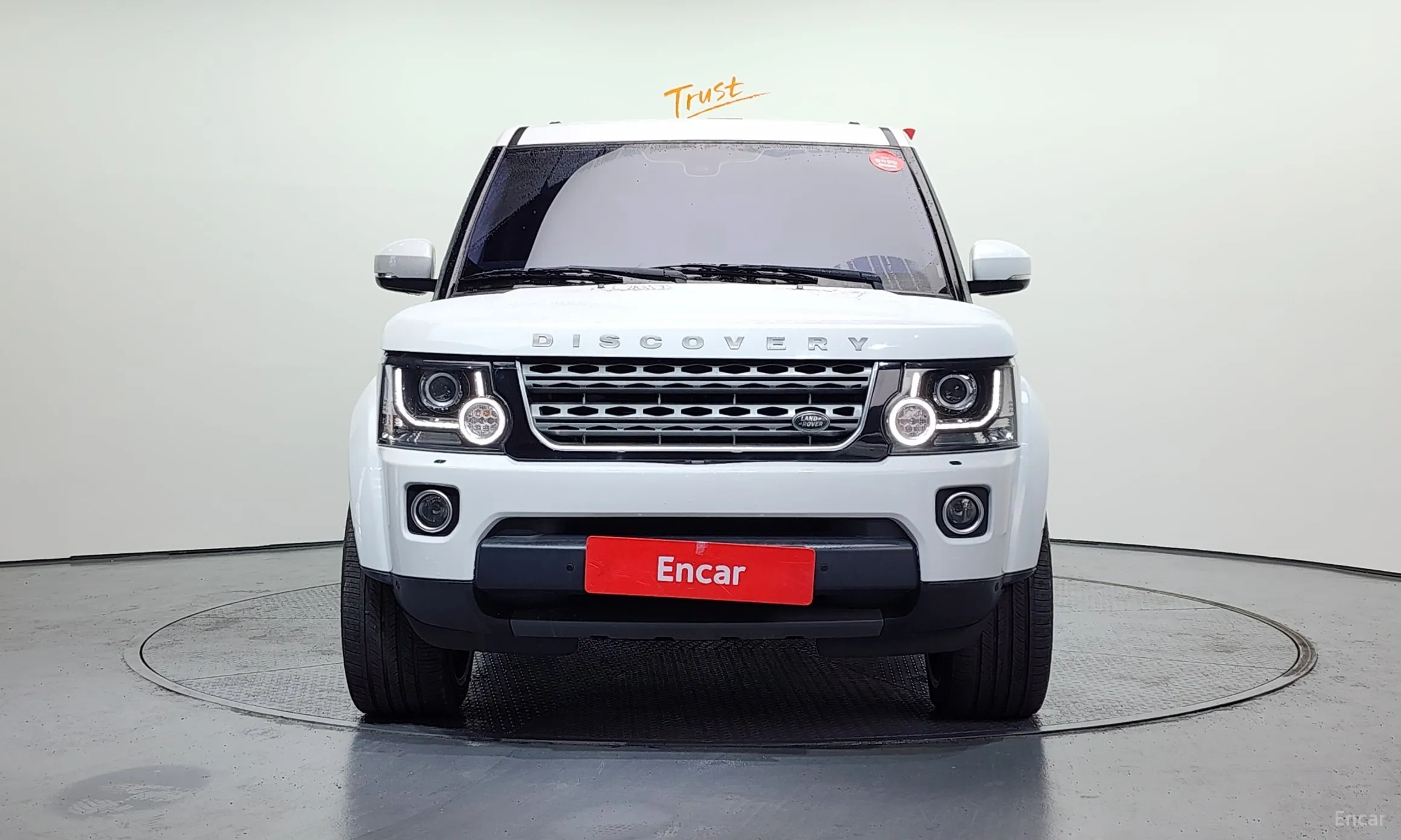 Land Rover Discovery 4 превью 2