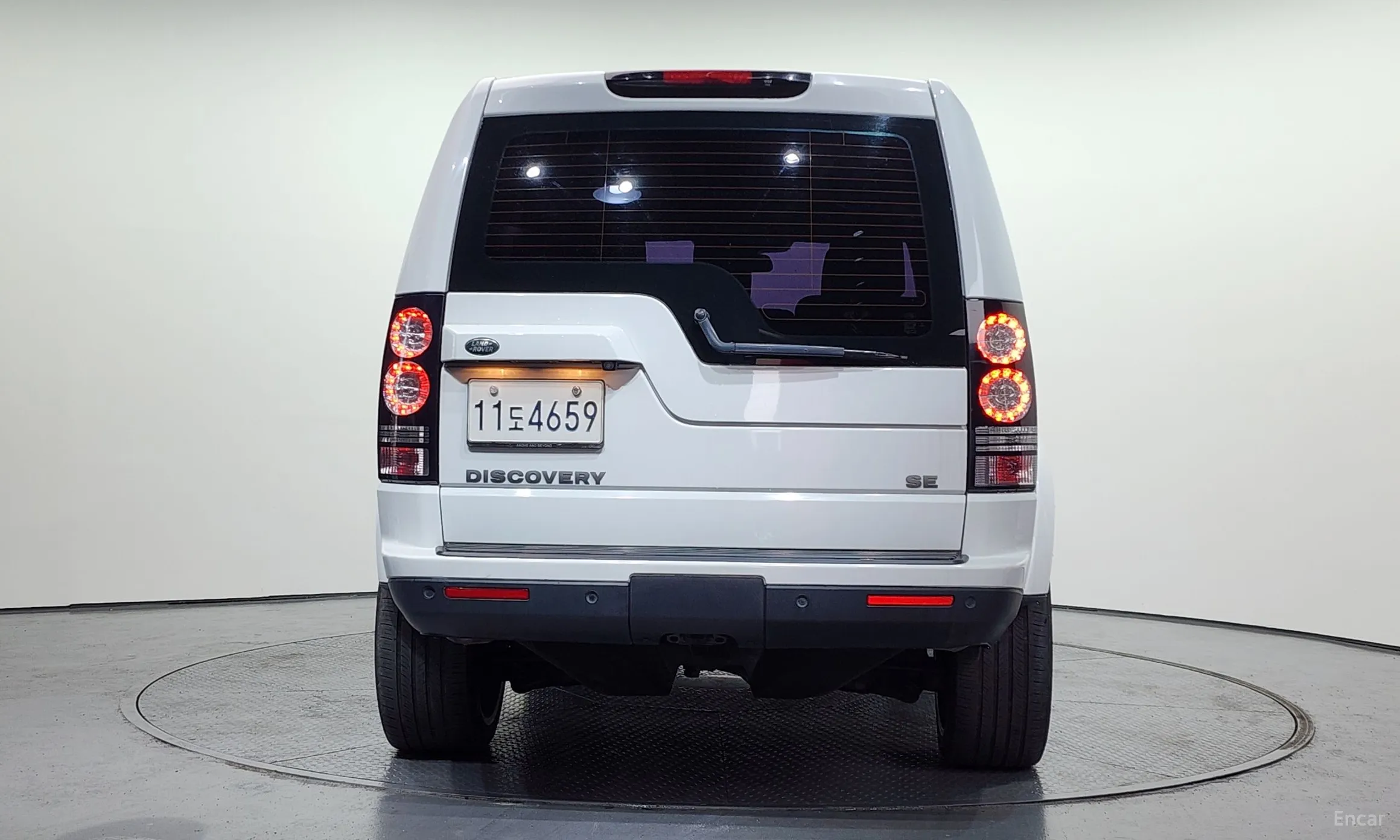 Land Rover Discovery 4 превью 3