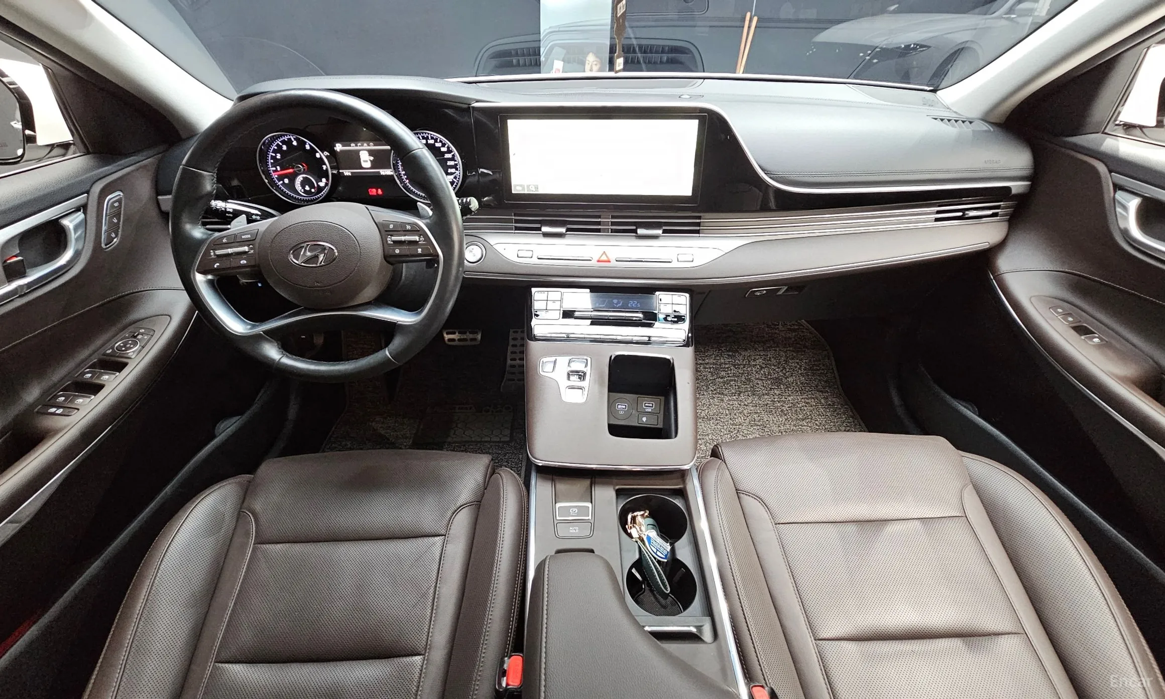 Hyundai Grandeur IG превью 4
