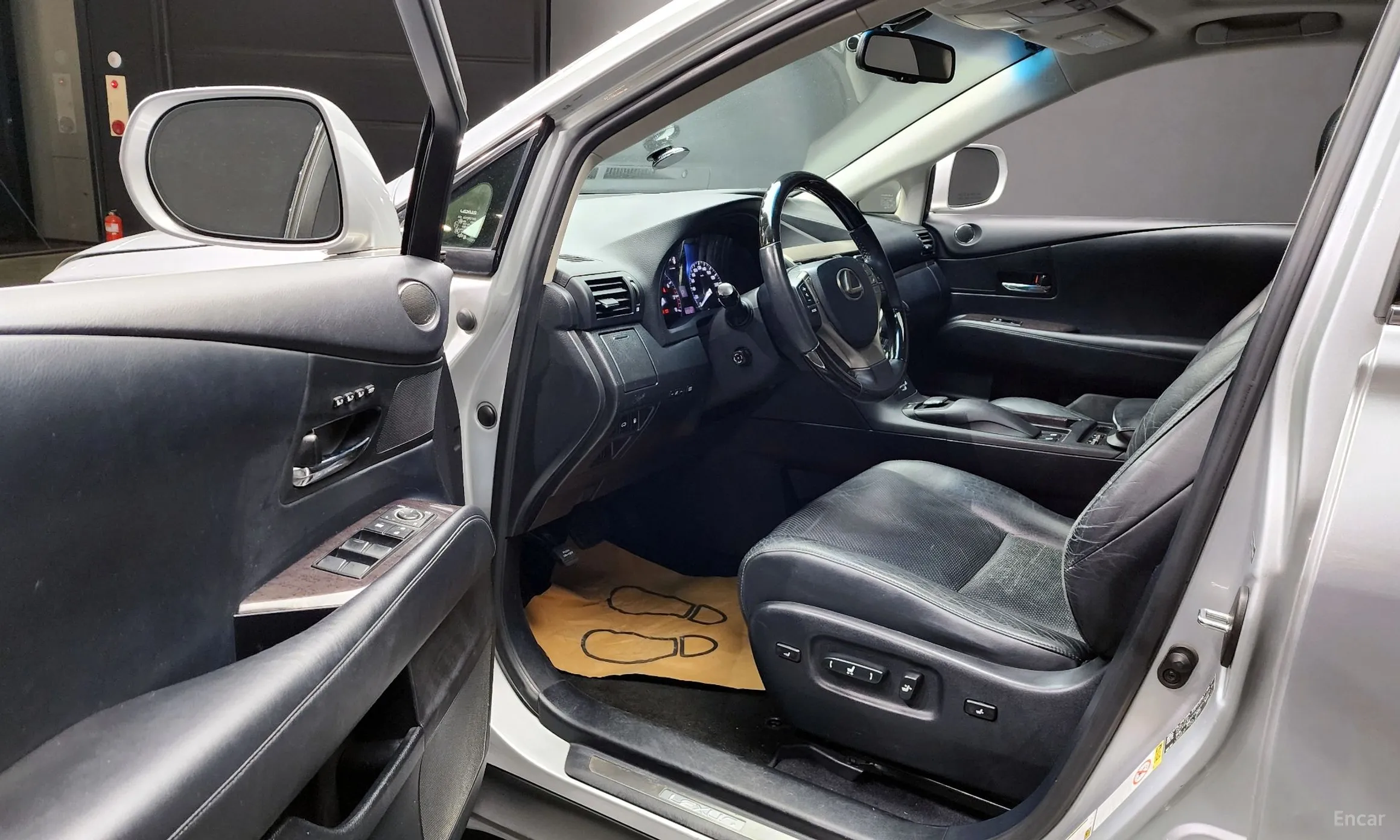 Lexus RX350 превью 11