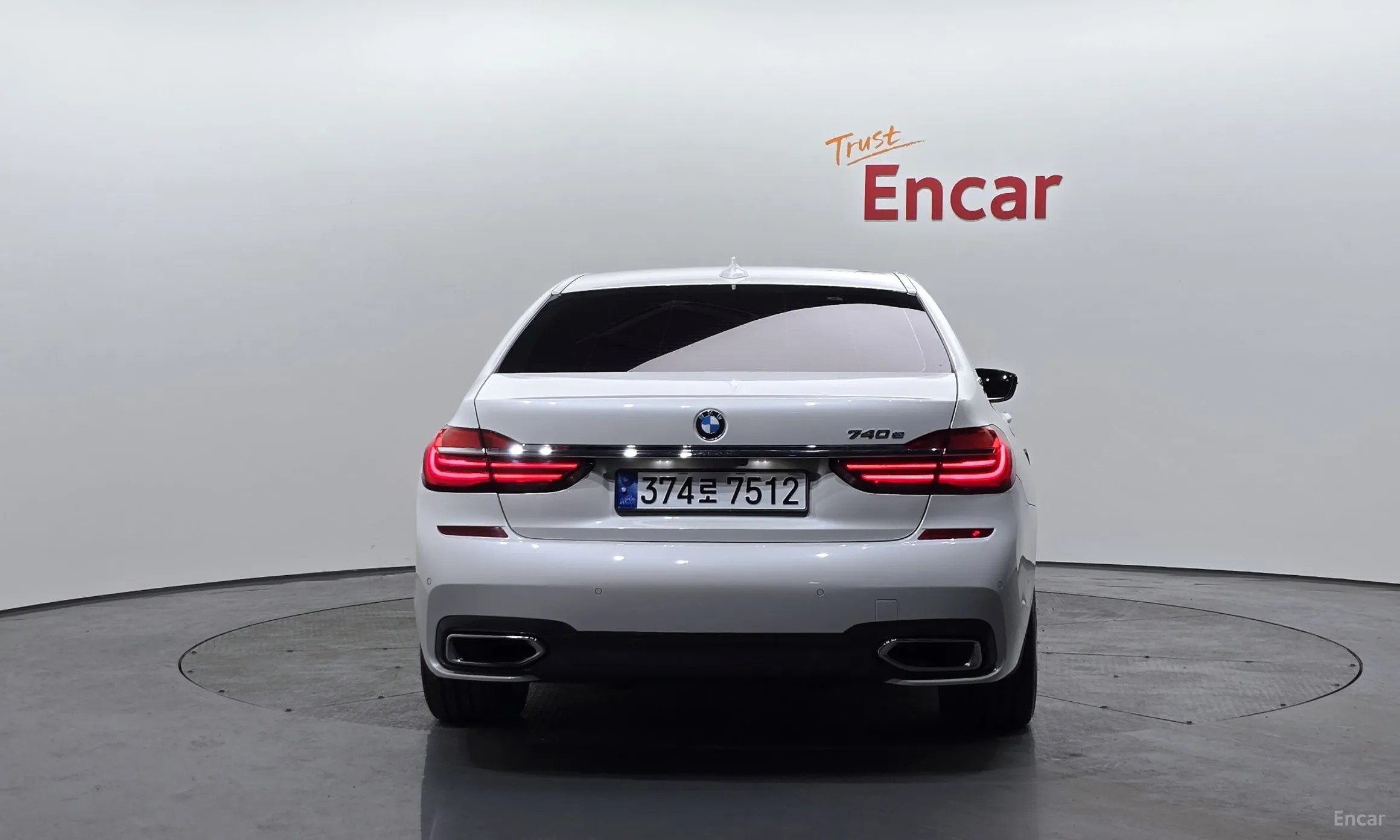 BMW 7 Series (G11) превью 3