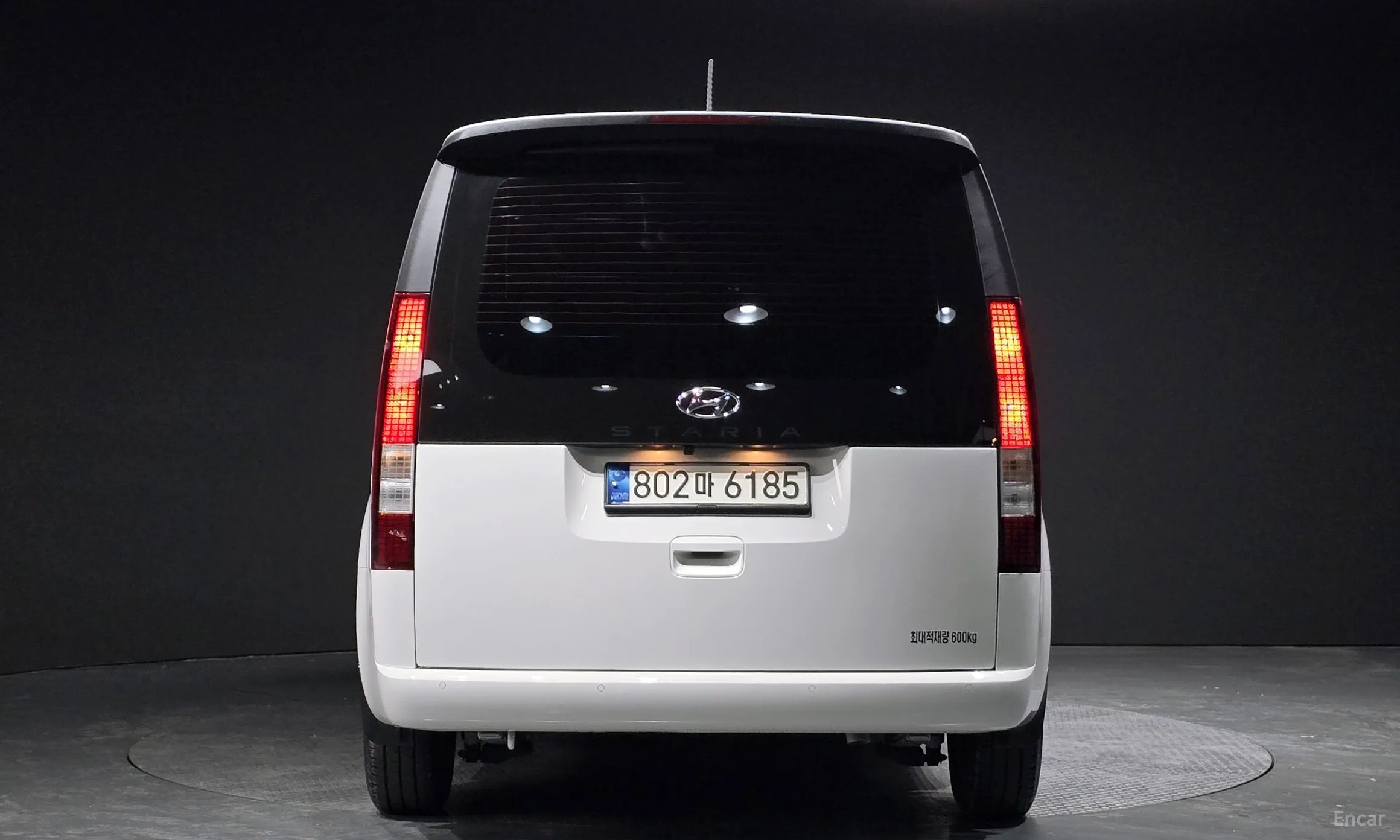 Hyundai Staria превью 3