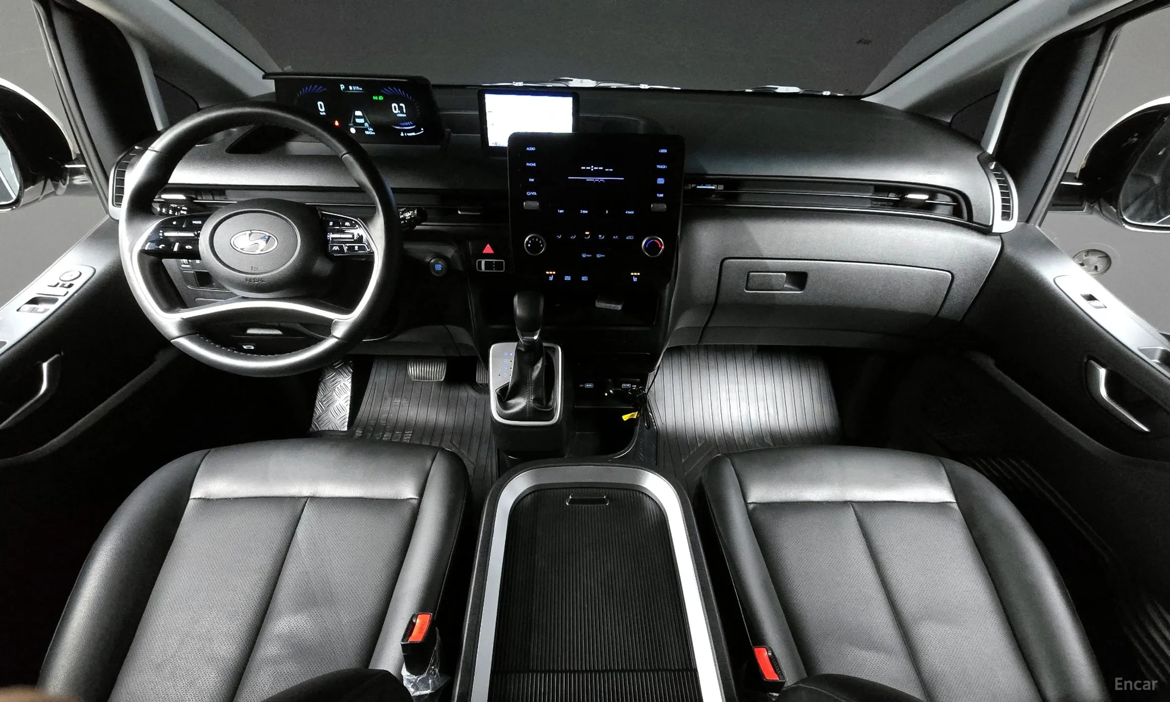 Hyundai Staria превью 4