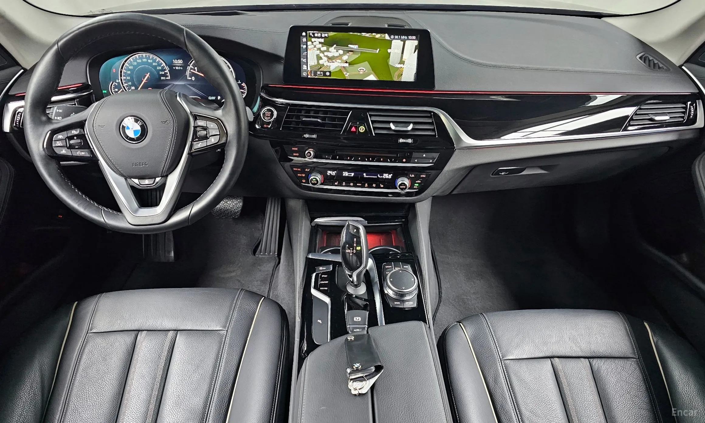 BMW 5 Series (G30) превью 4