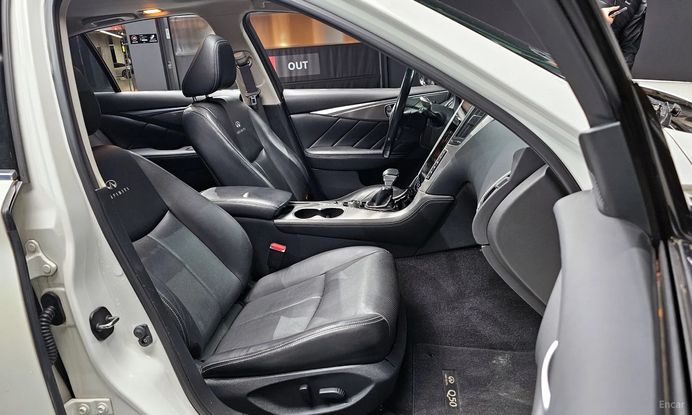 Infiniti Q50 превью 10