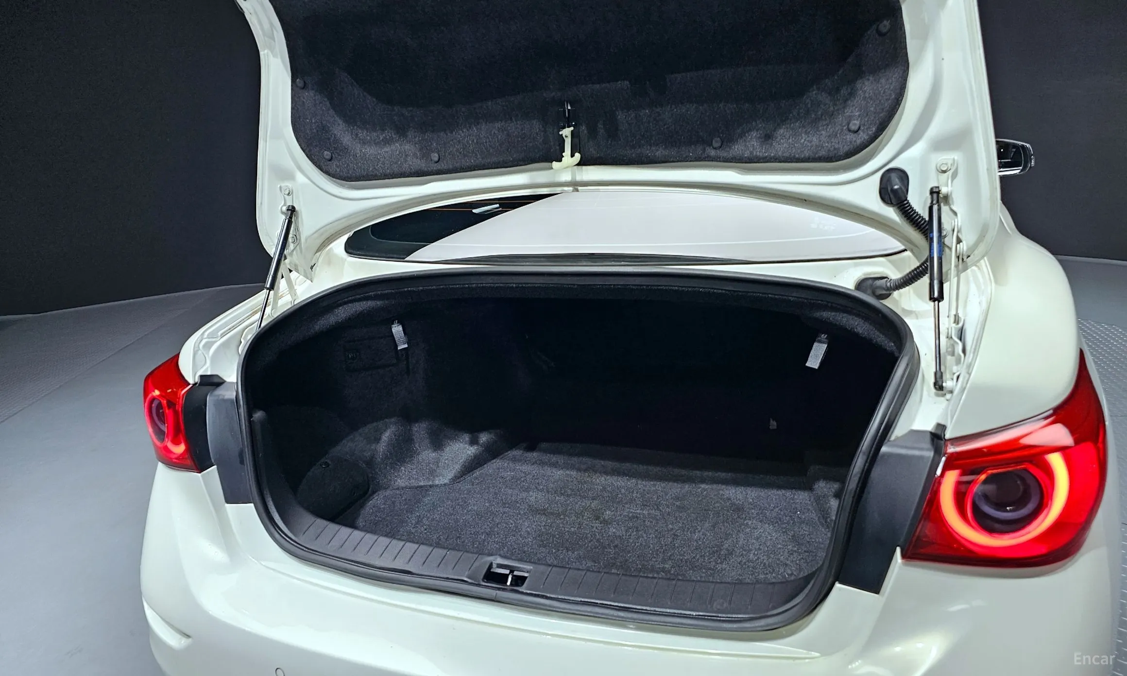 Infiniti Q50 превью 20