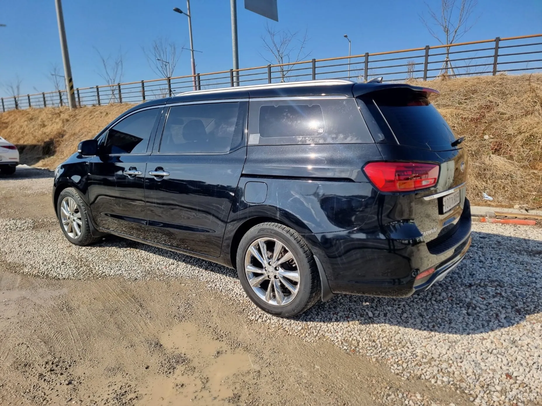 Kia Carnival превью 3