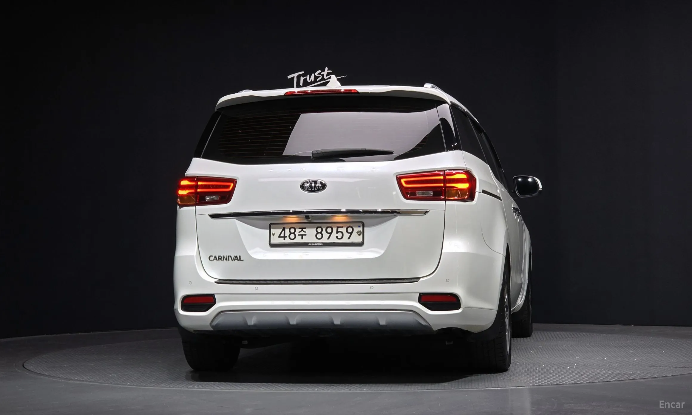 Kia Carnival превью 3