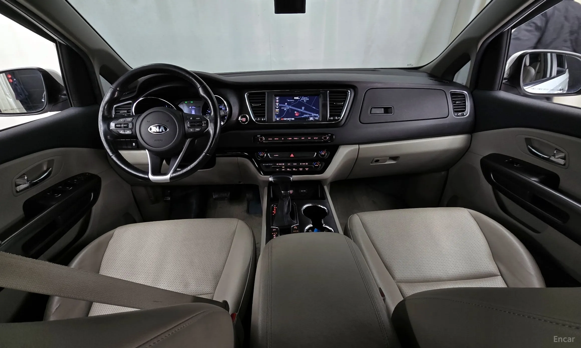 Kia Carnival превью 4