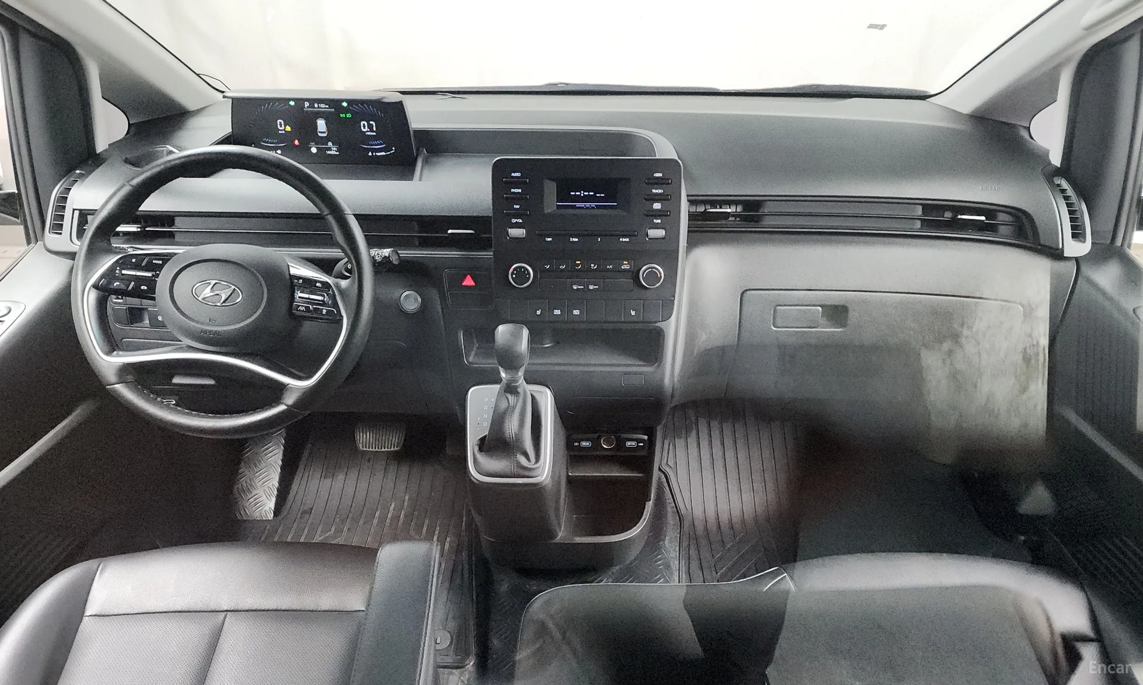 Hyundai Staria превью 4