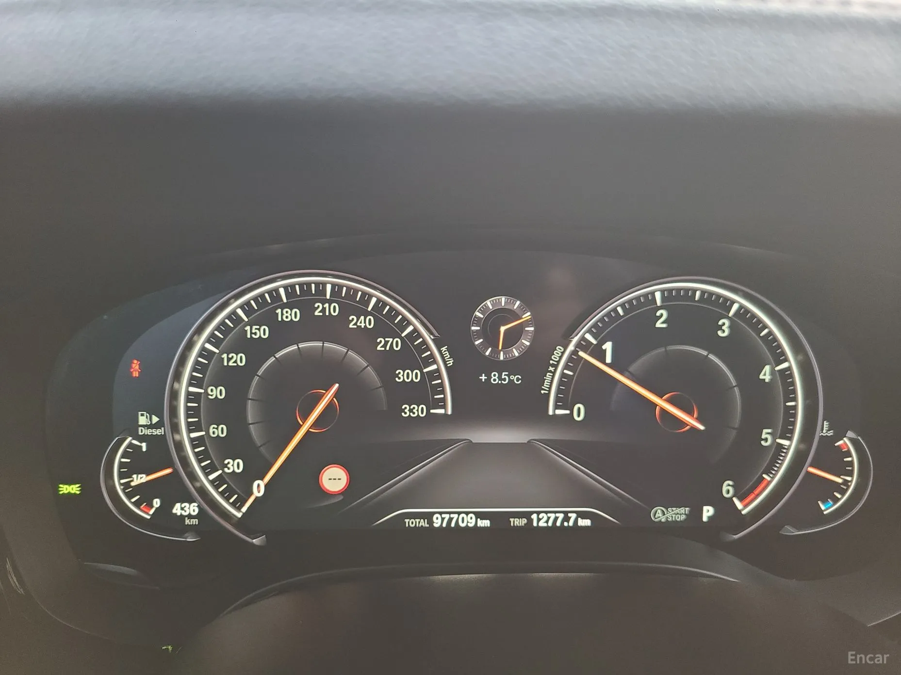 BMW 5 Series (G30) превью 4