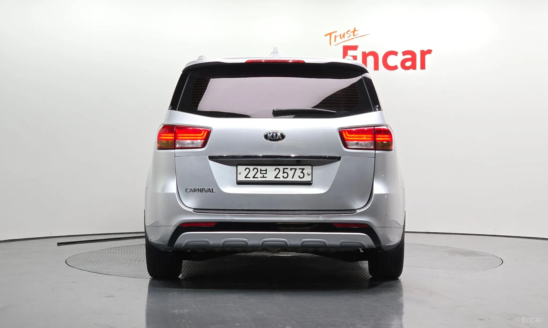 Kia Carnival превью 3