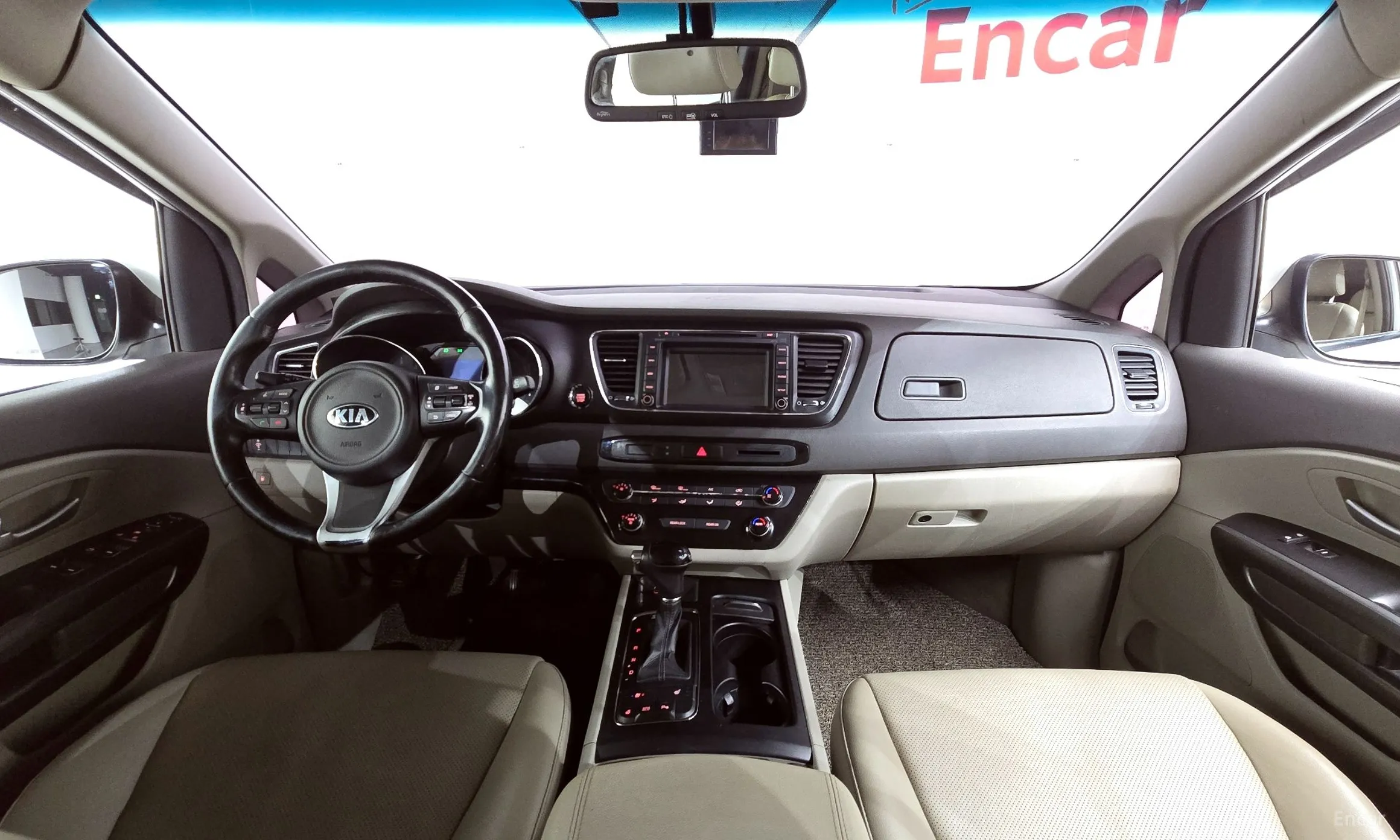 Kia Carnival превью 4
