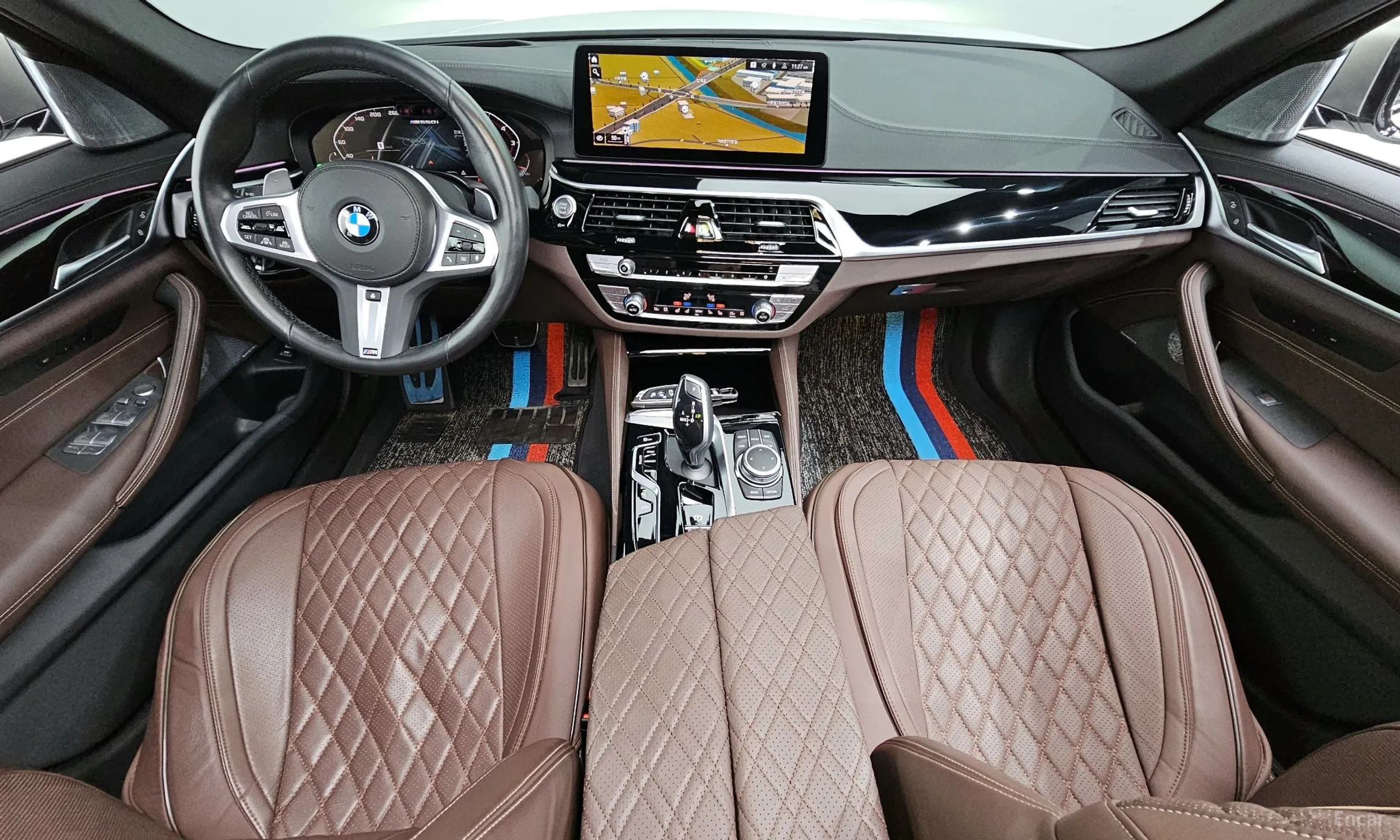 BMW 5 Series (G30) превью 4