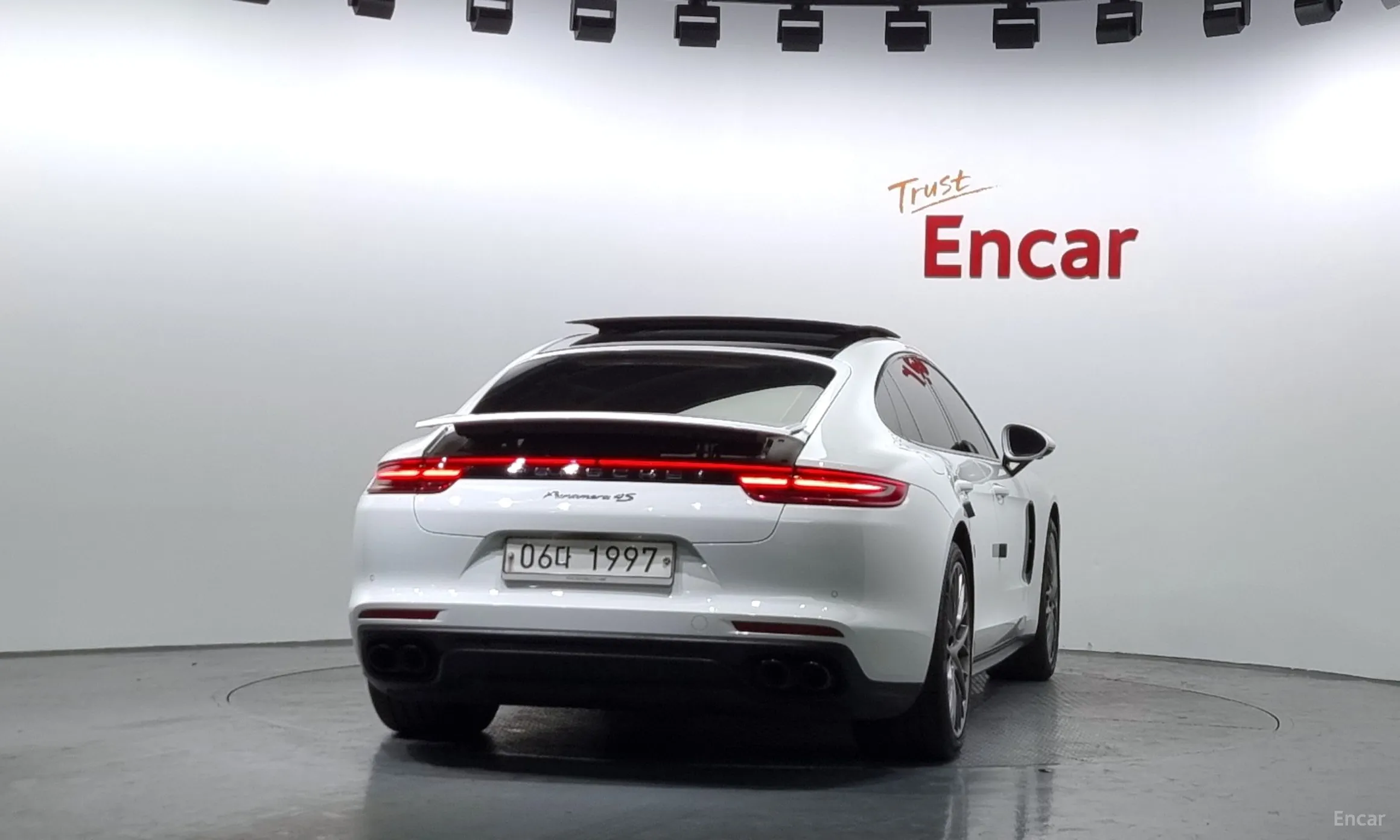 Porsche Panamera (971) превью 3