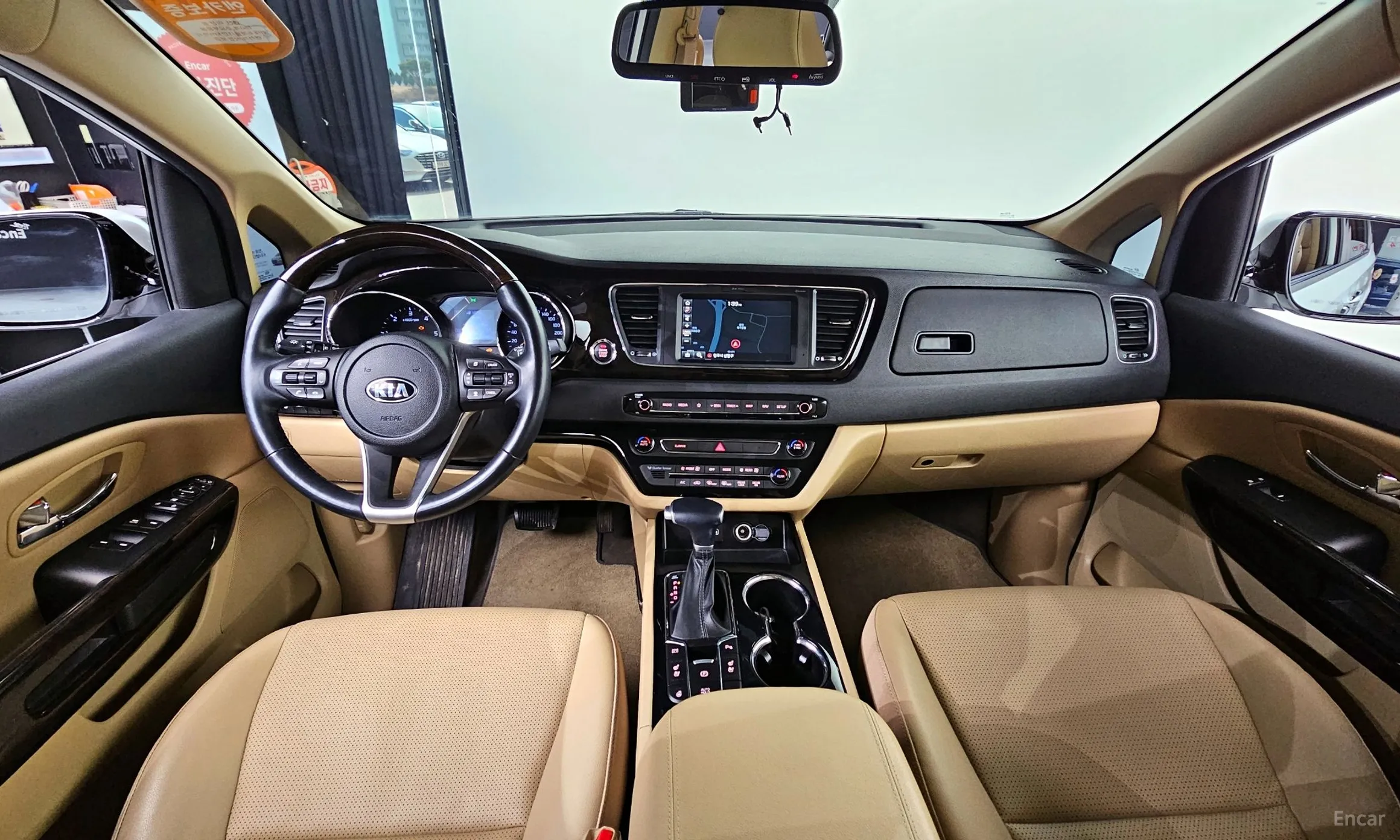 Kia Carnival превью 4